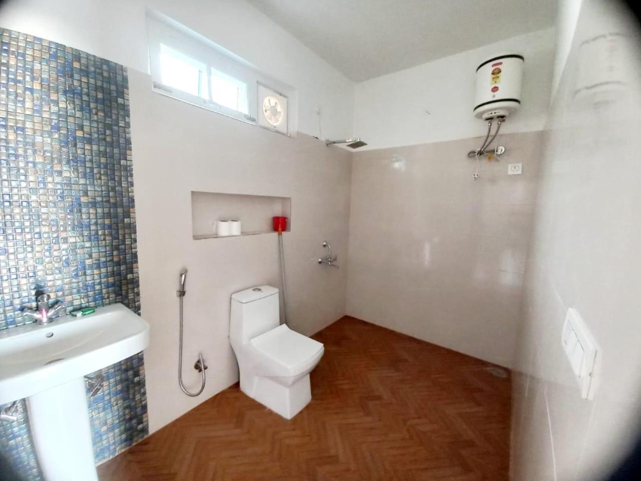 Double Or Twin Room photo 3