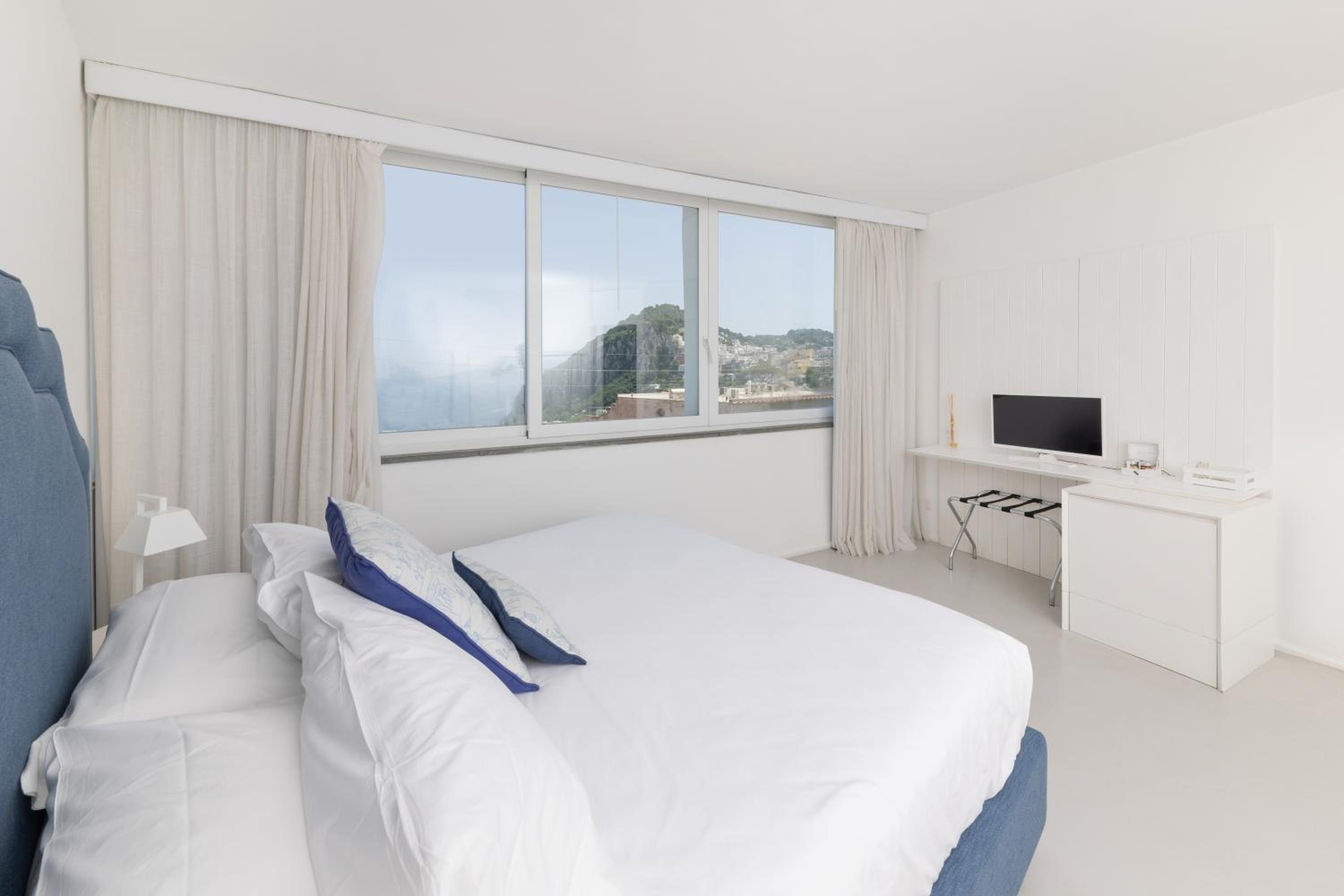 Superior Double Room with Sea View