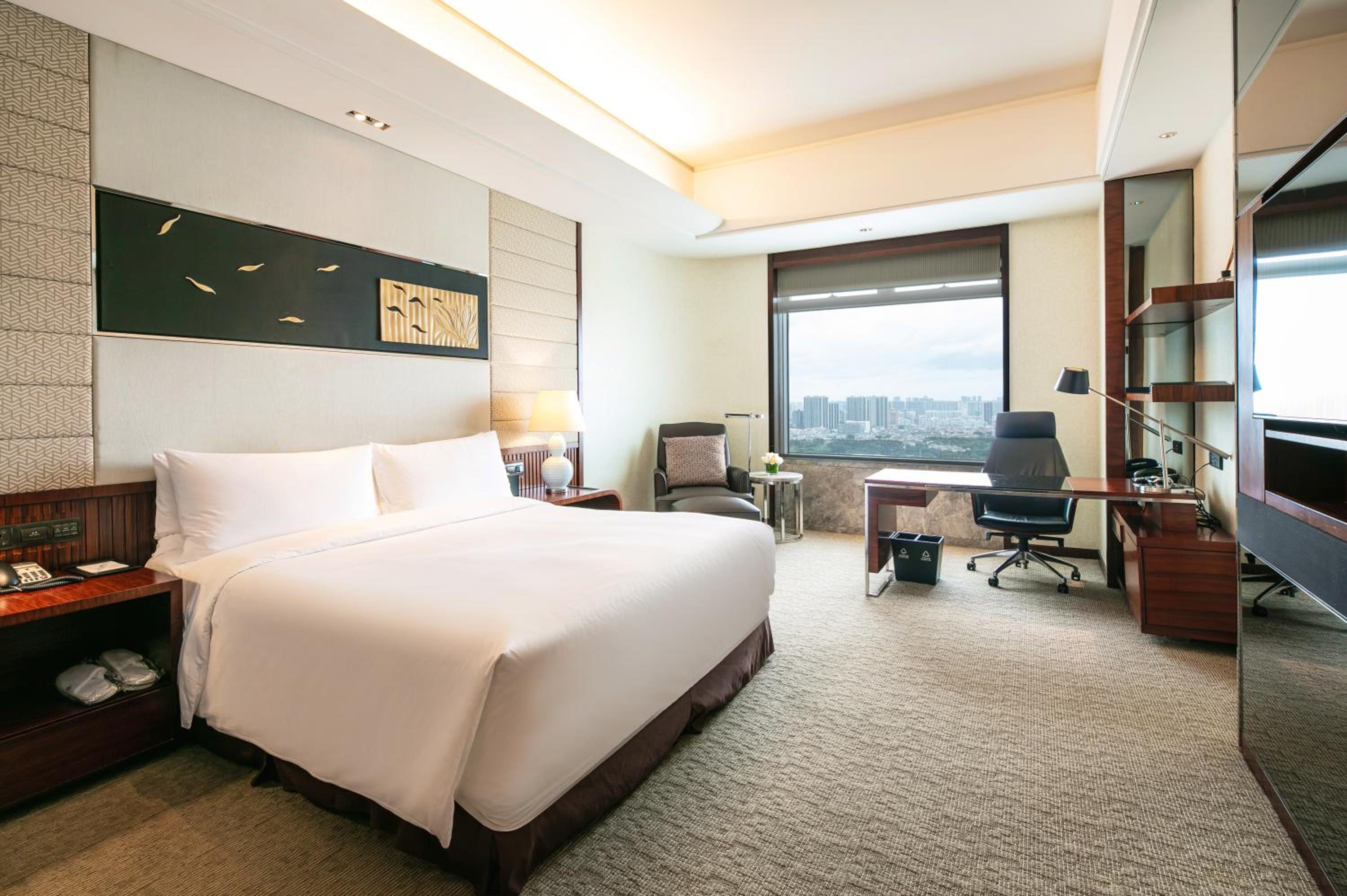 Upgraded Classic Room - Photo 8