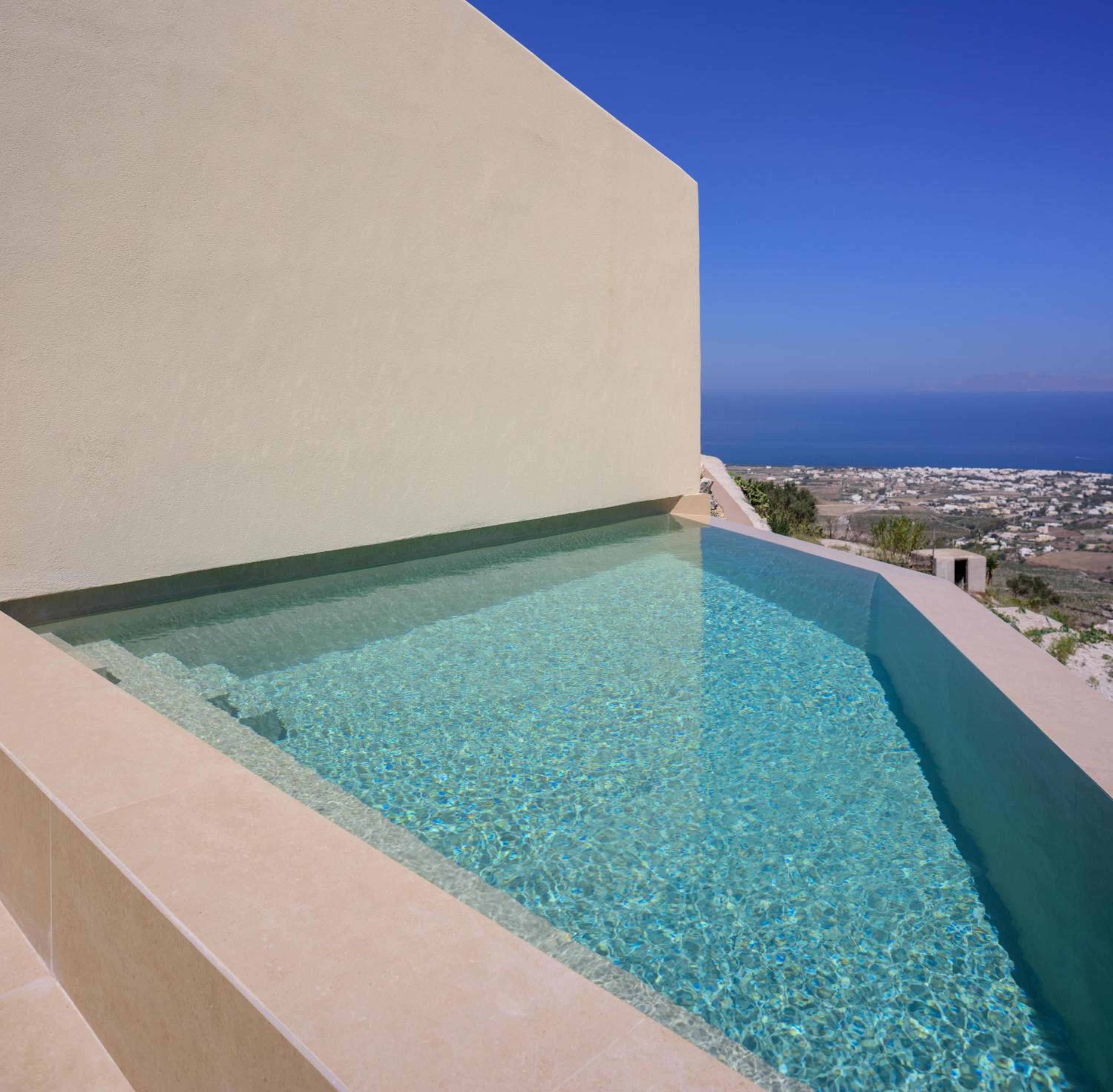  Superior Suite with Heated Pool and Sea View - Photo 19