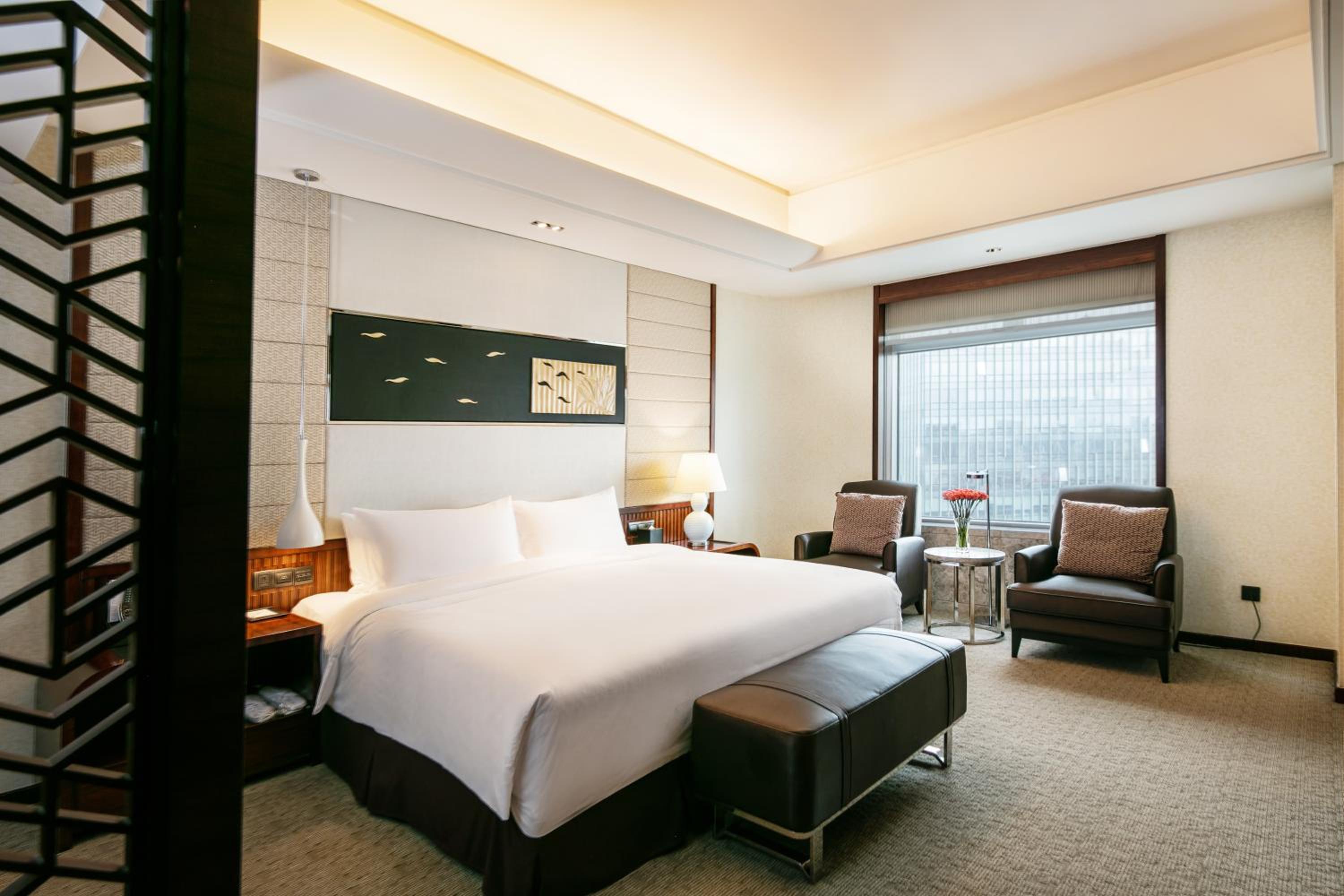 Junior King Suite - Photo 5