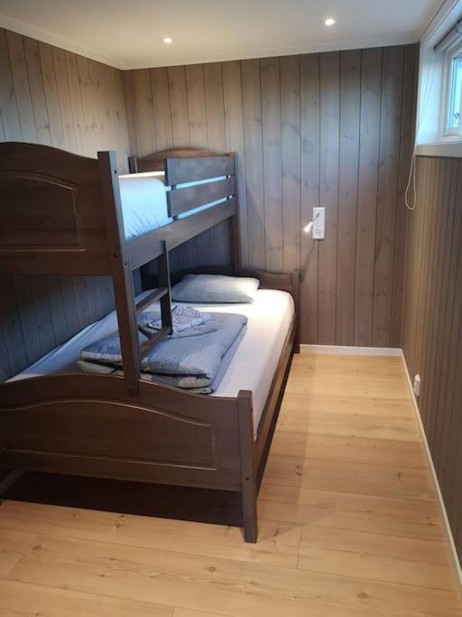 Four-Bedroom House photo 1