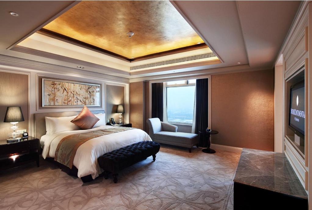 Ambassador Suite