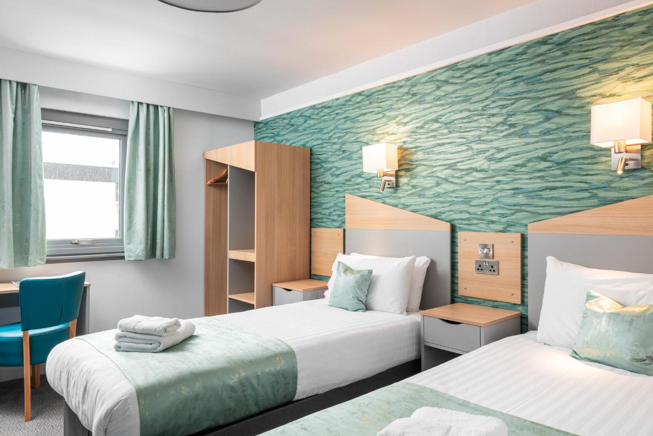 Twin Room - Photo 10
