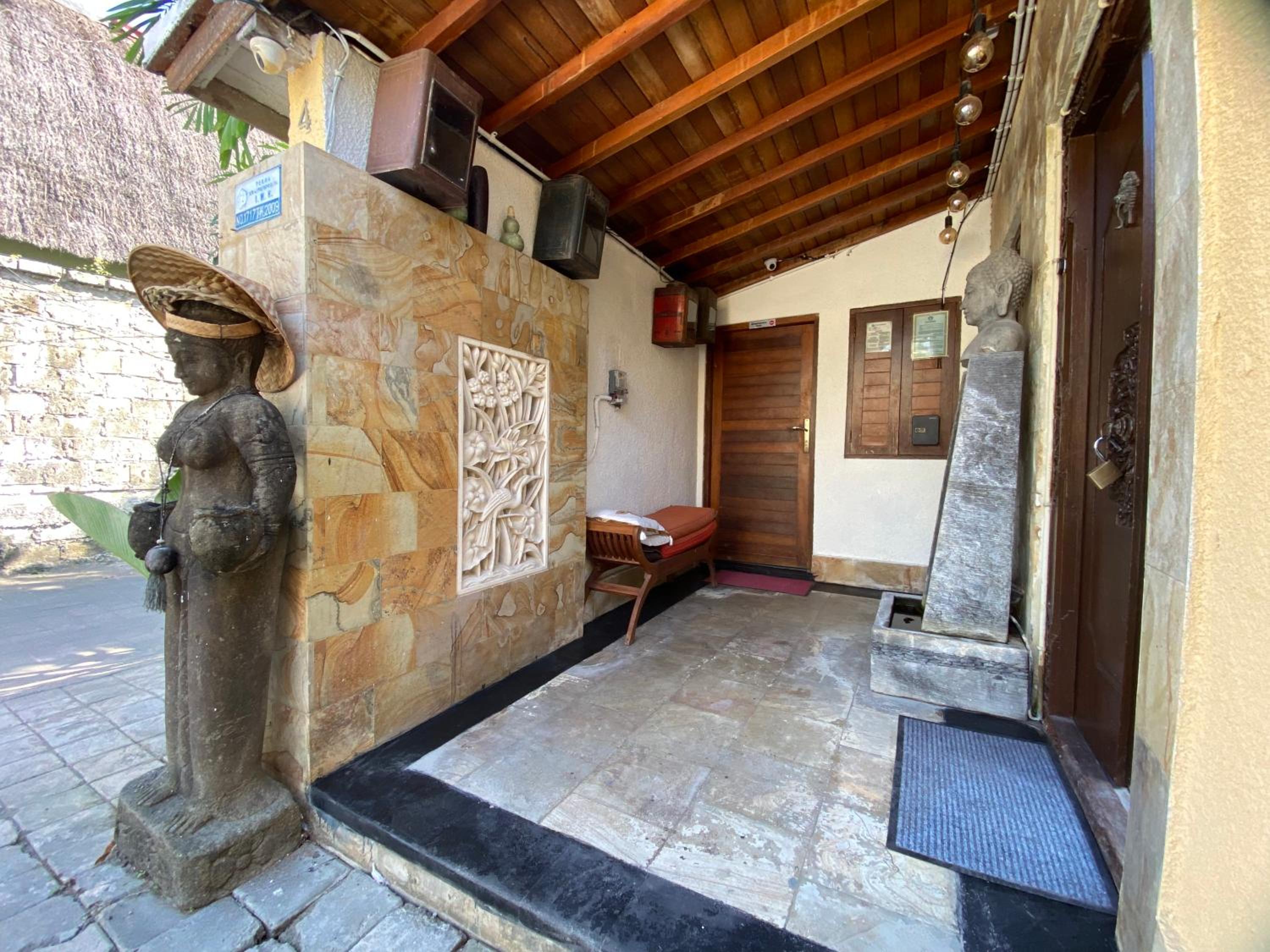 Two-Bedroom Villa - Photo 11