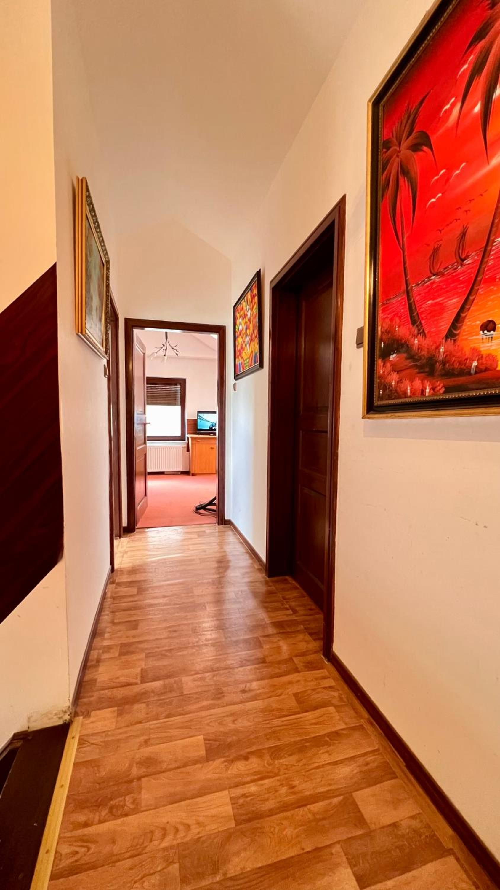 Four-Bedroom House photo 2