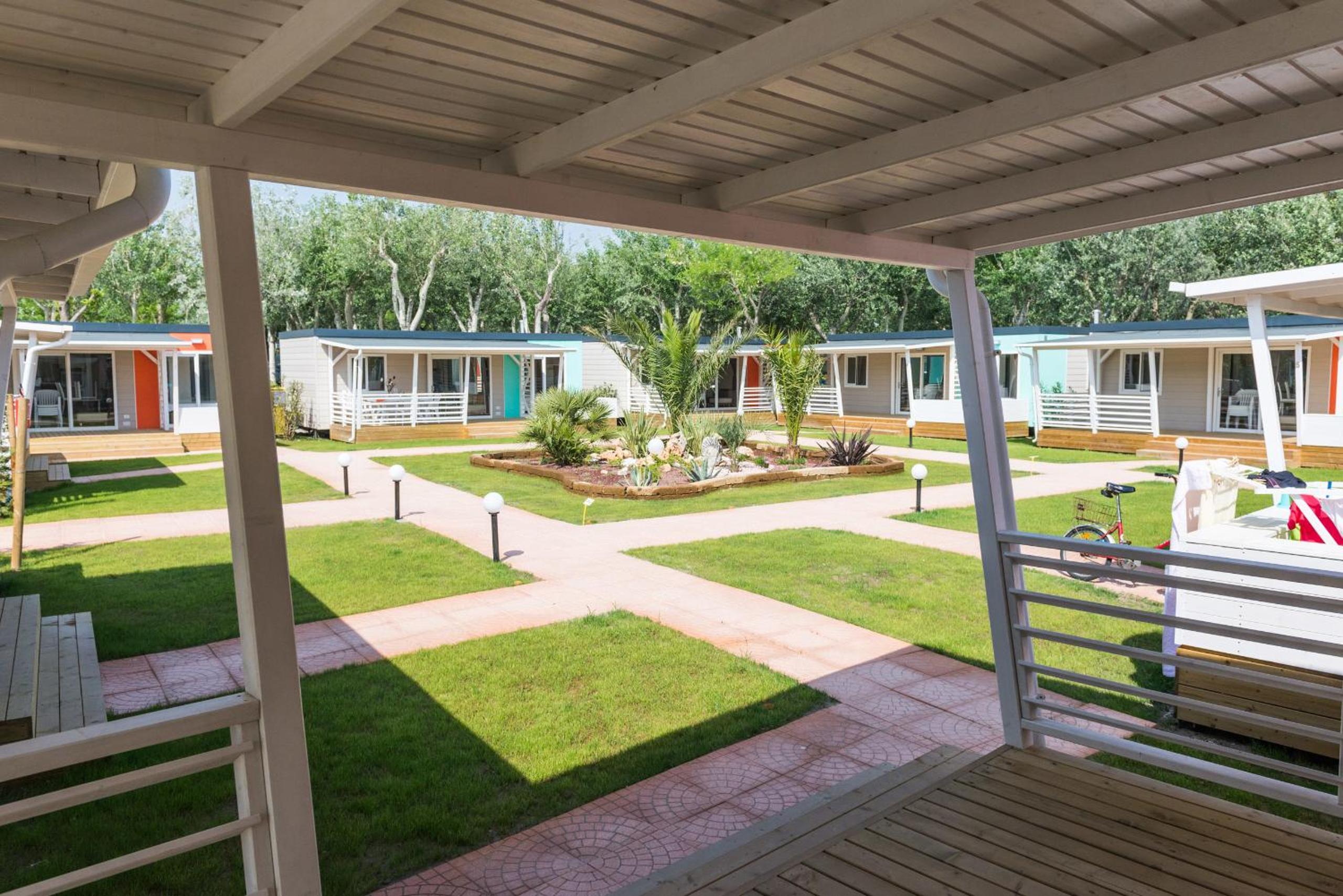 Mobile Home Luxury - Photo 8