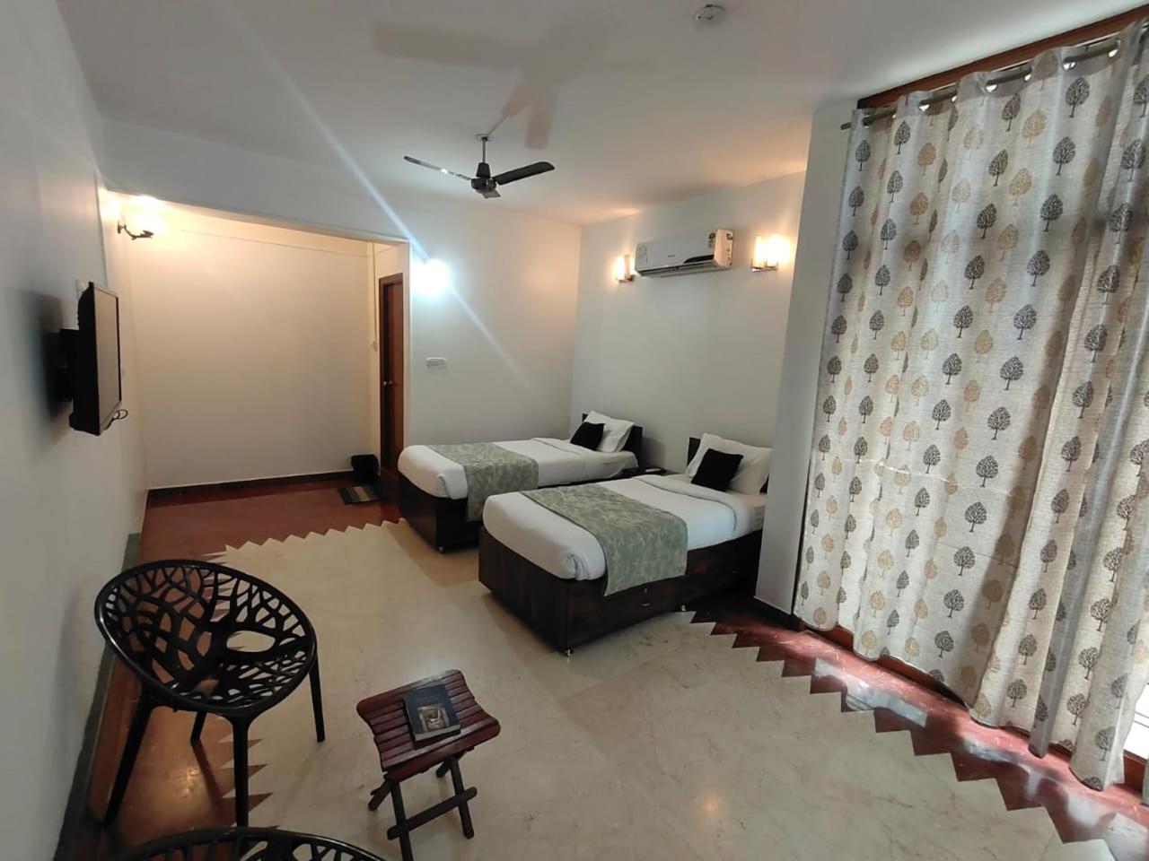 Superior Twin Room - Photo 2