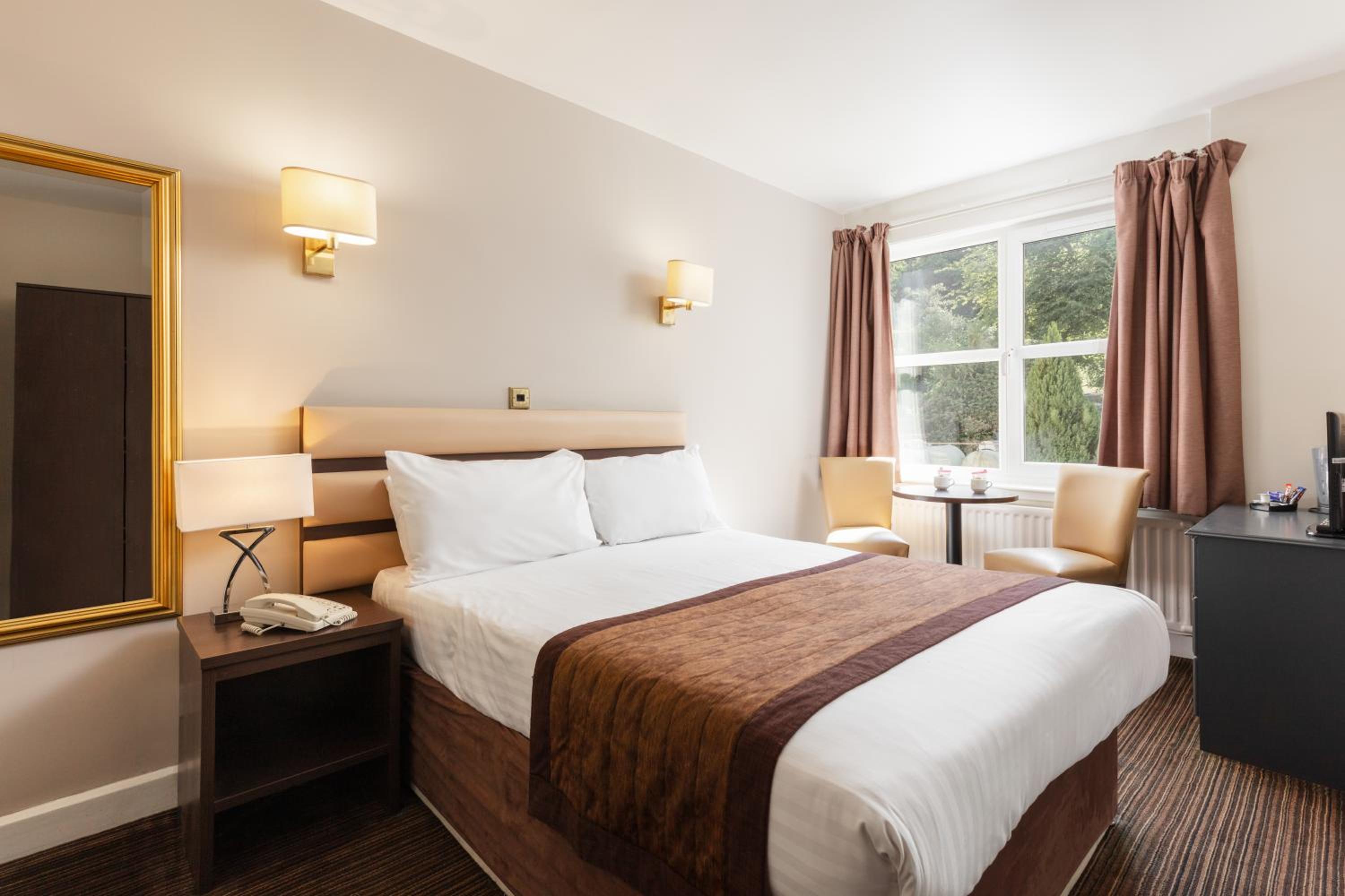 Double Room - Photo 1