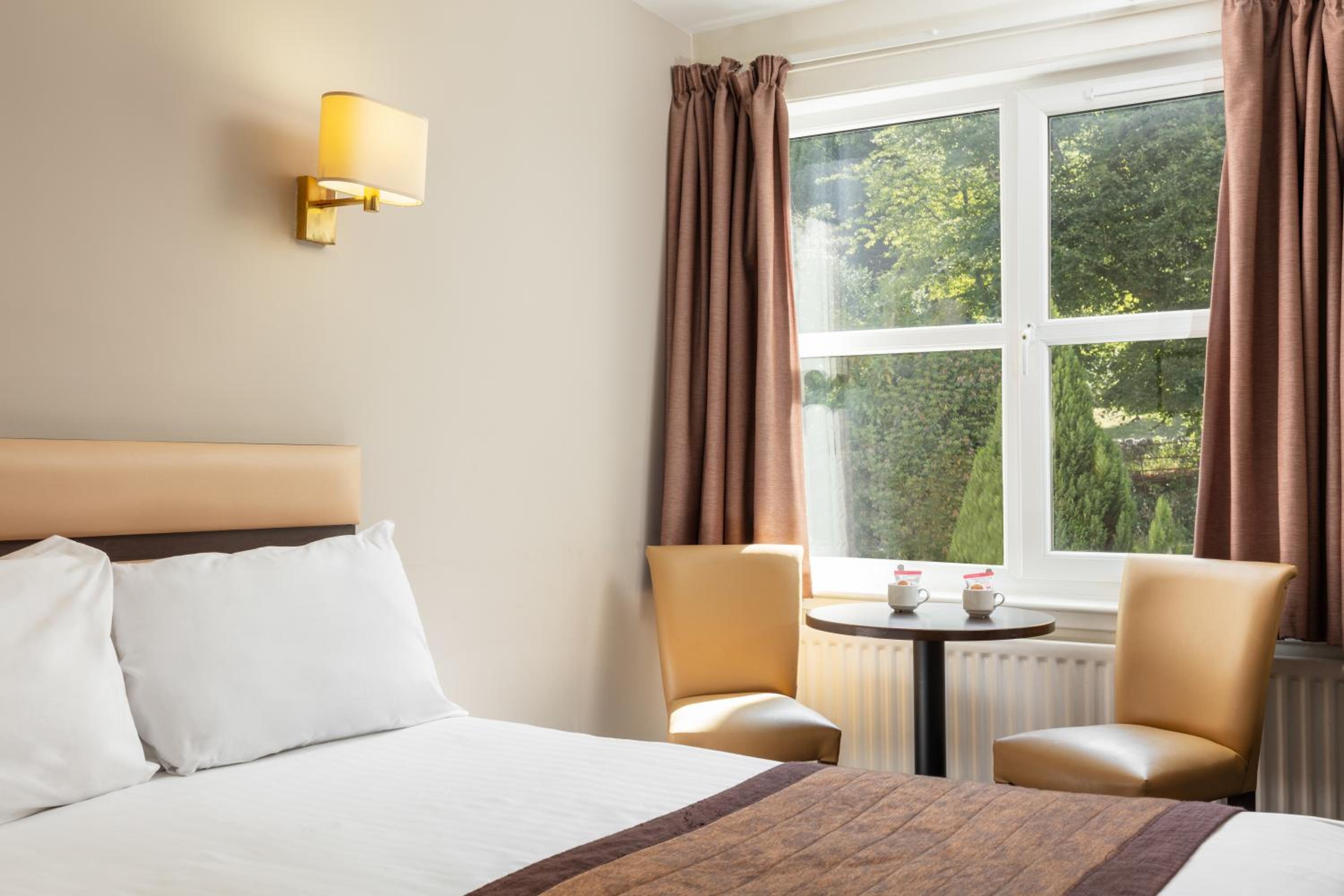 Double Room - Photo 10