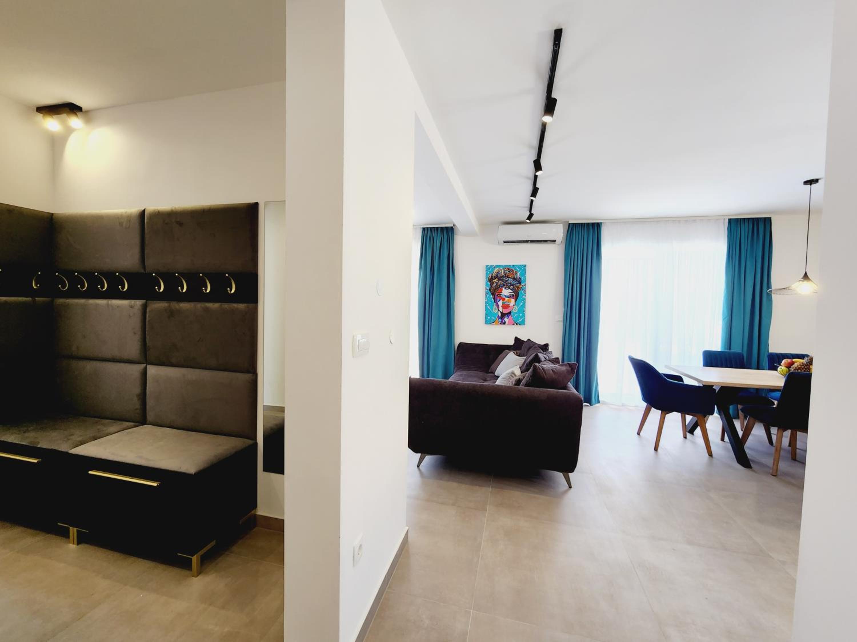 Three-Bedroom Apartment photo 2