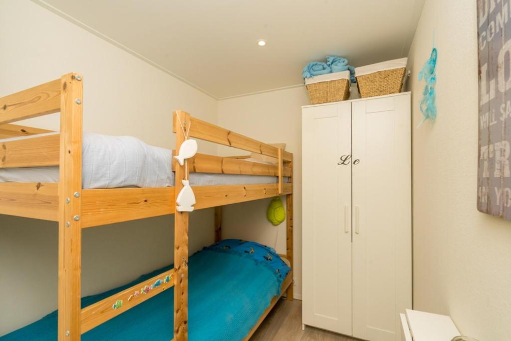 Chalet (4 Adults) photo 2