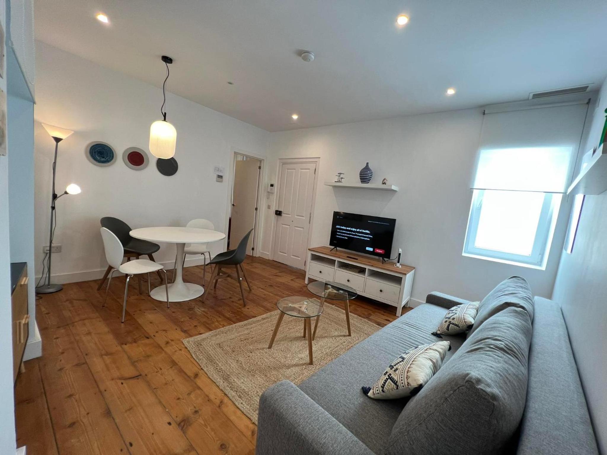 Apartment photo 3