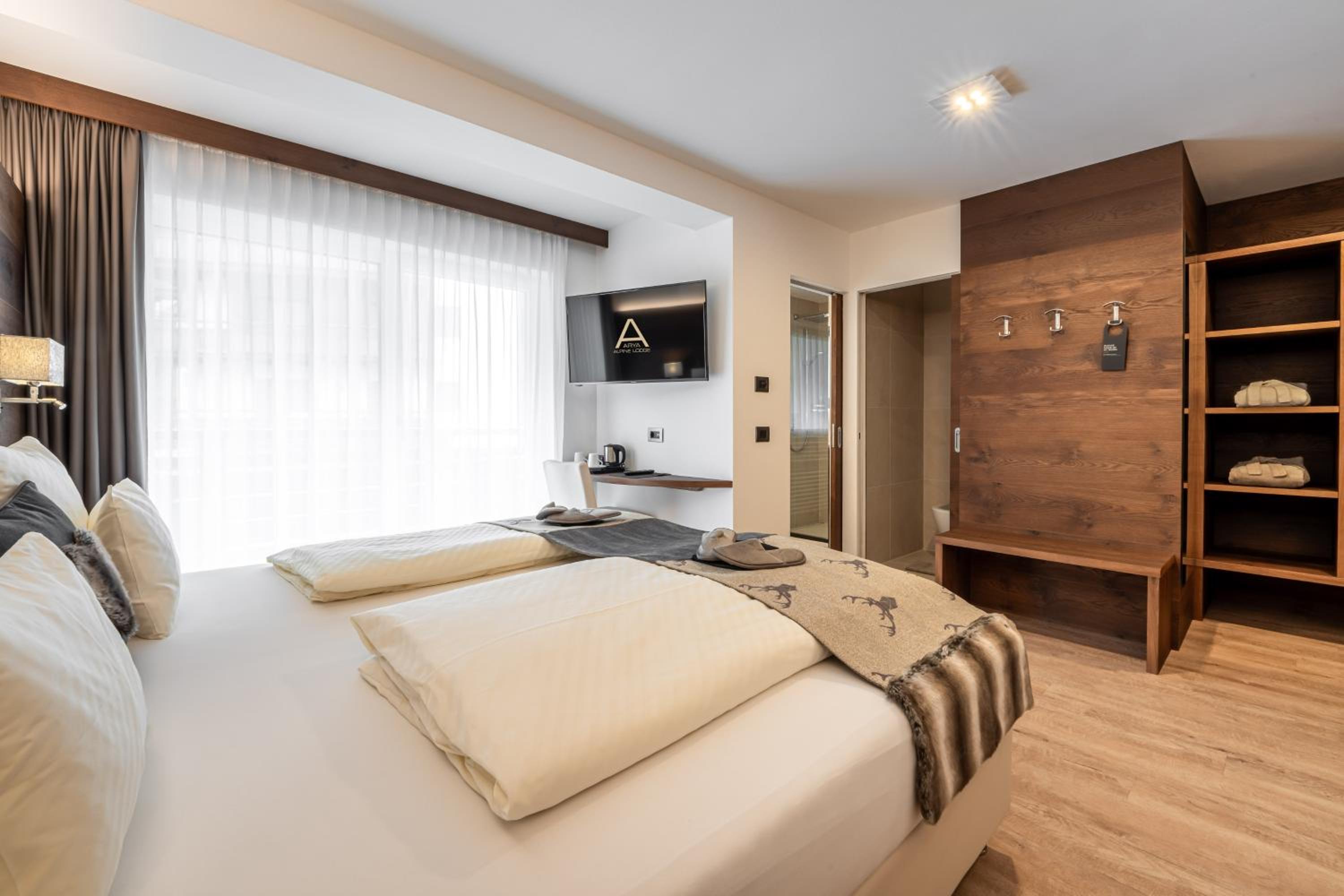 Deluxe Double Room photo 2