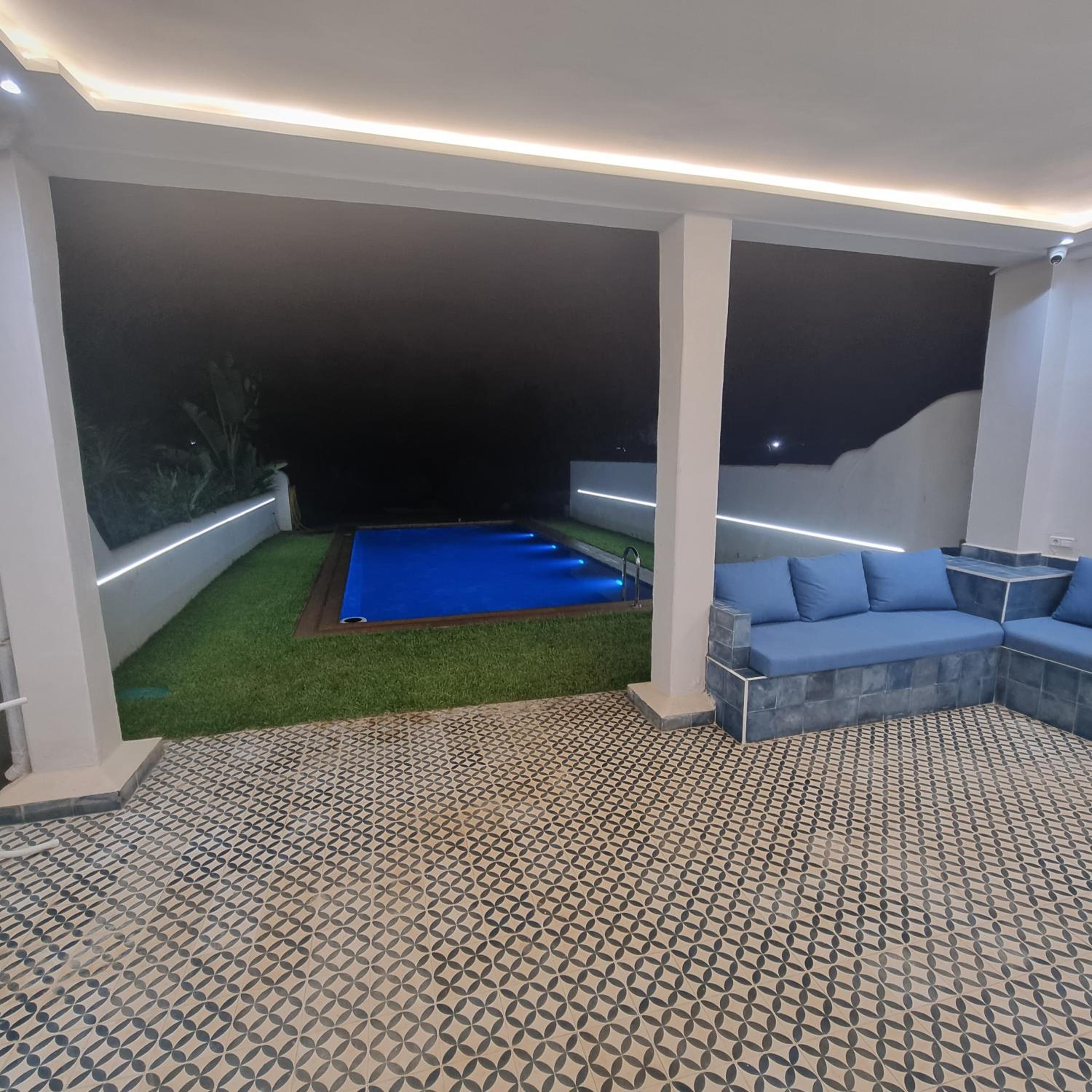 Four-Bedroom Villa photo 2
