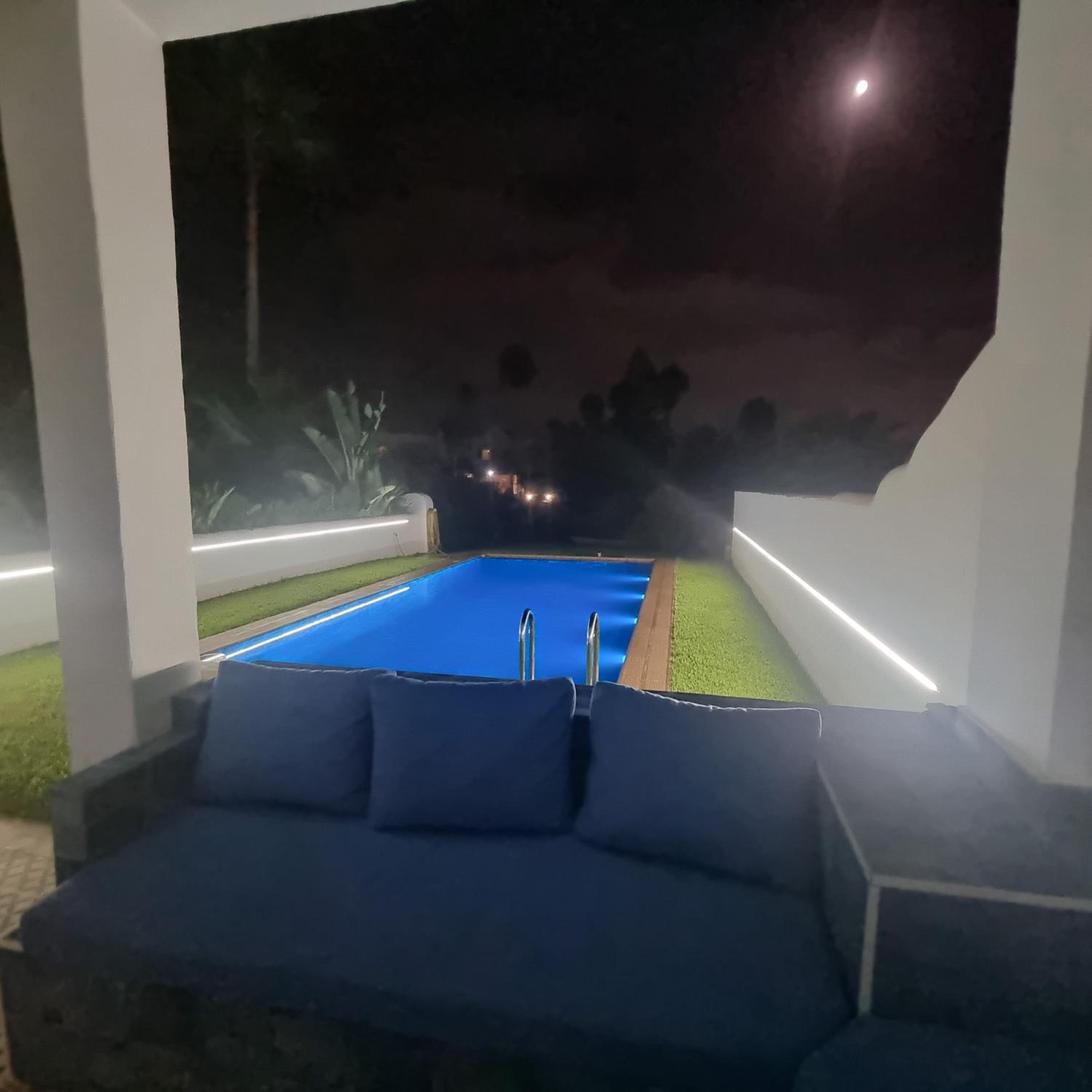 Four-Bedroom Villa photo 3