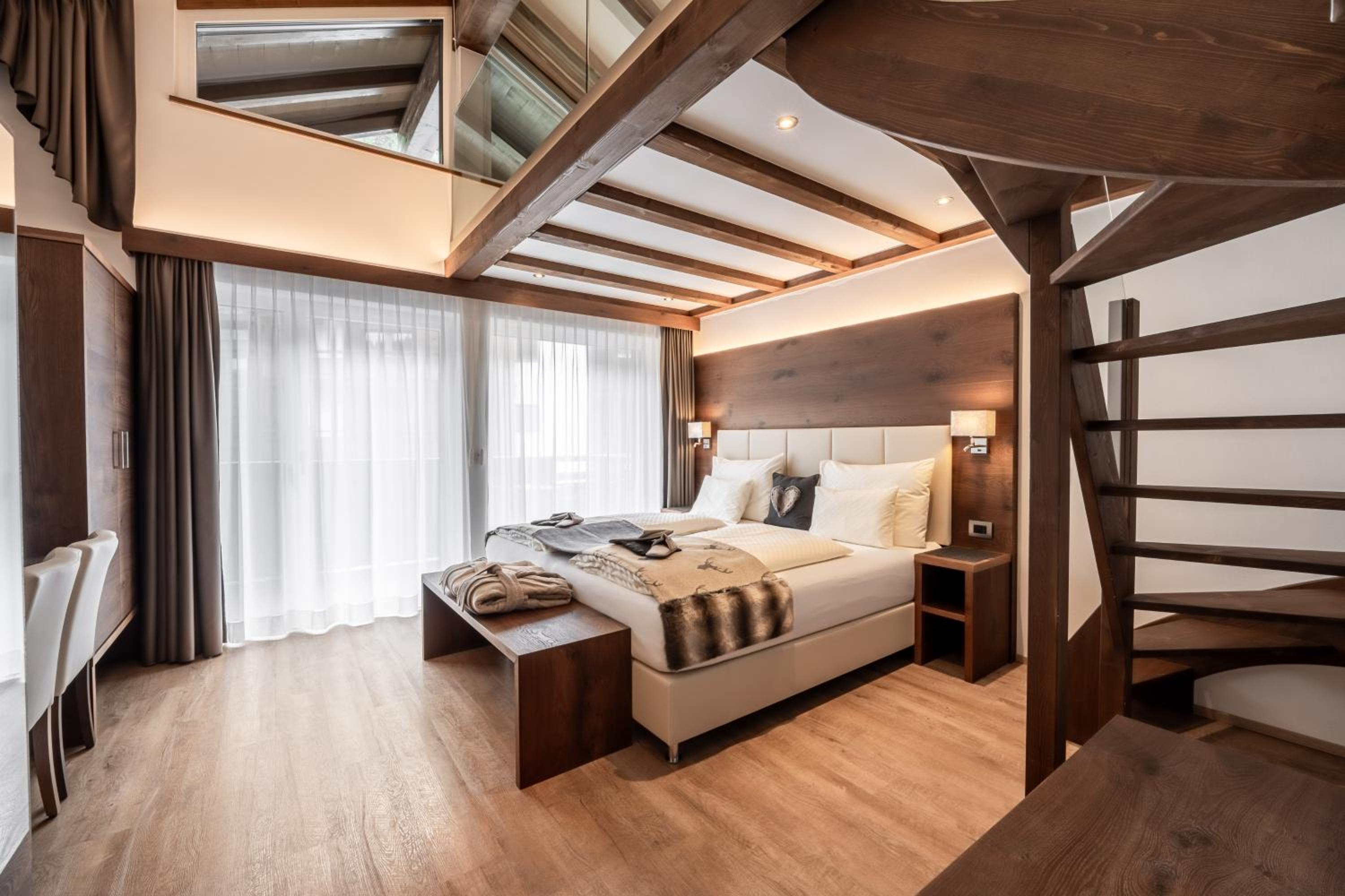 King Room with Balcony photo 1