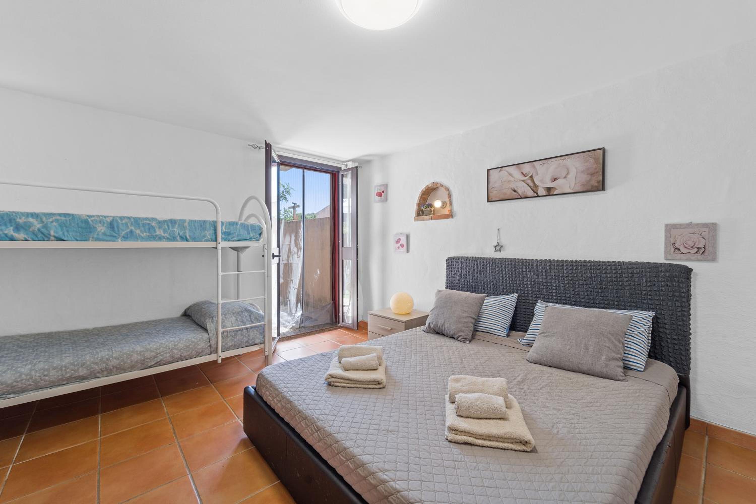Superior One-Bedroom Apartment