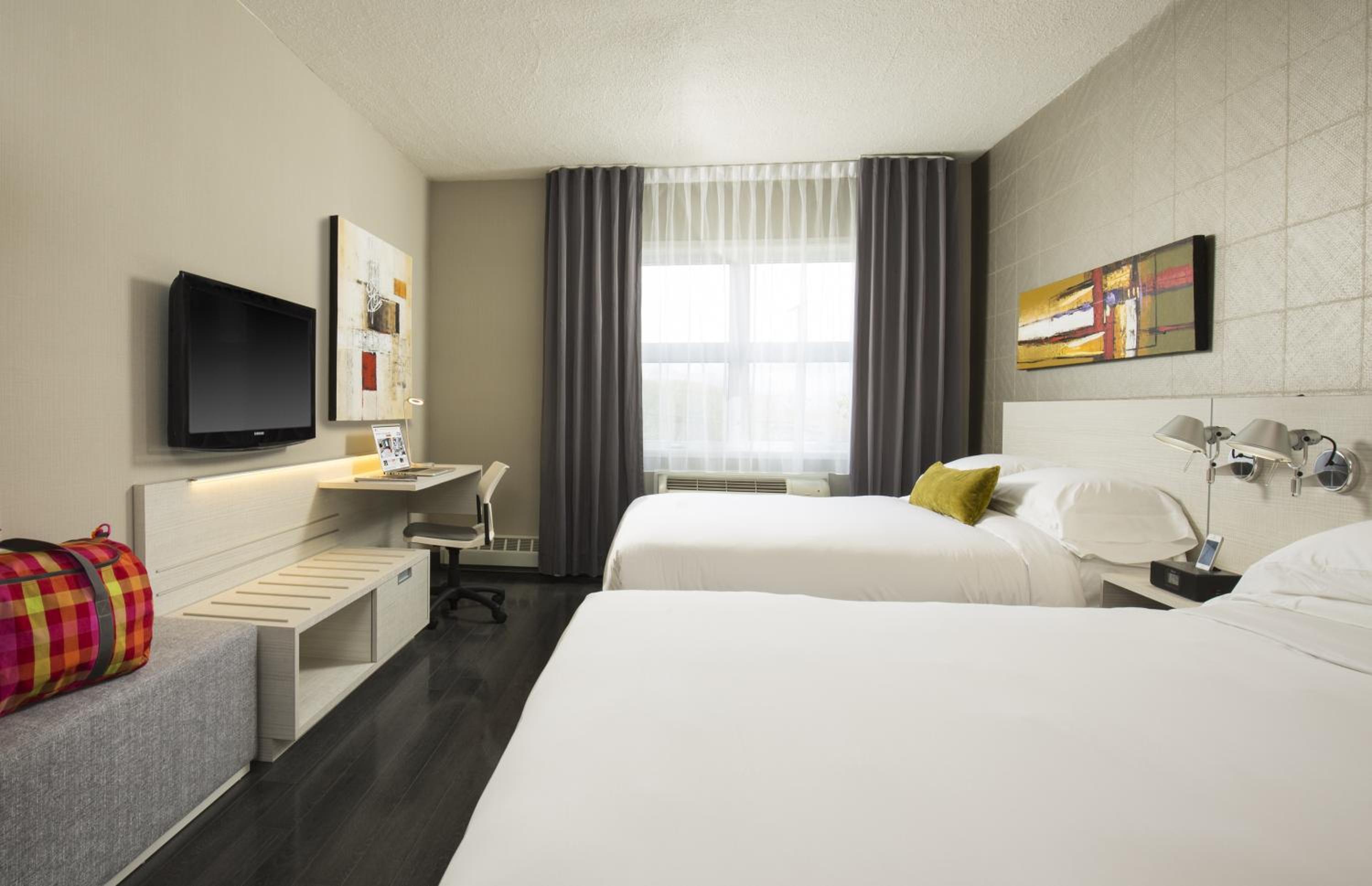 Comfort Room with Two Queen Beds photo 1