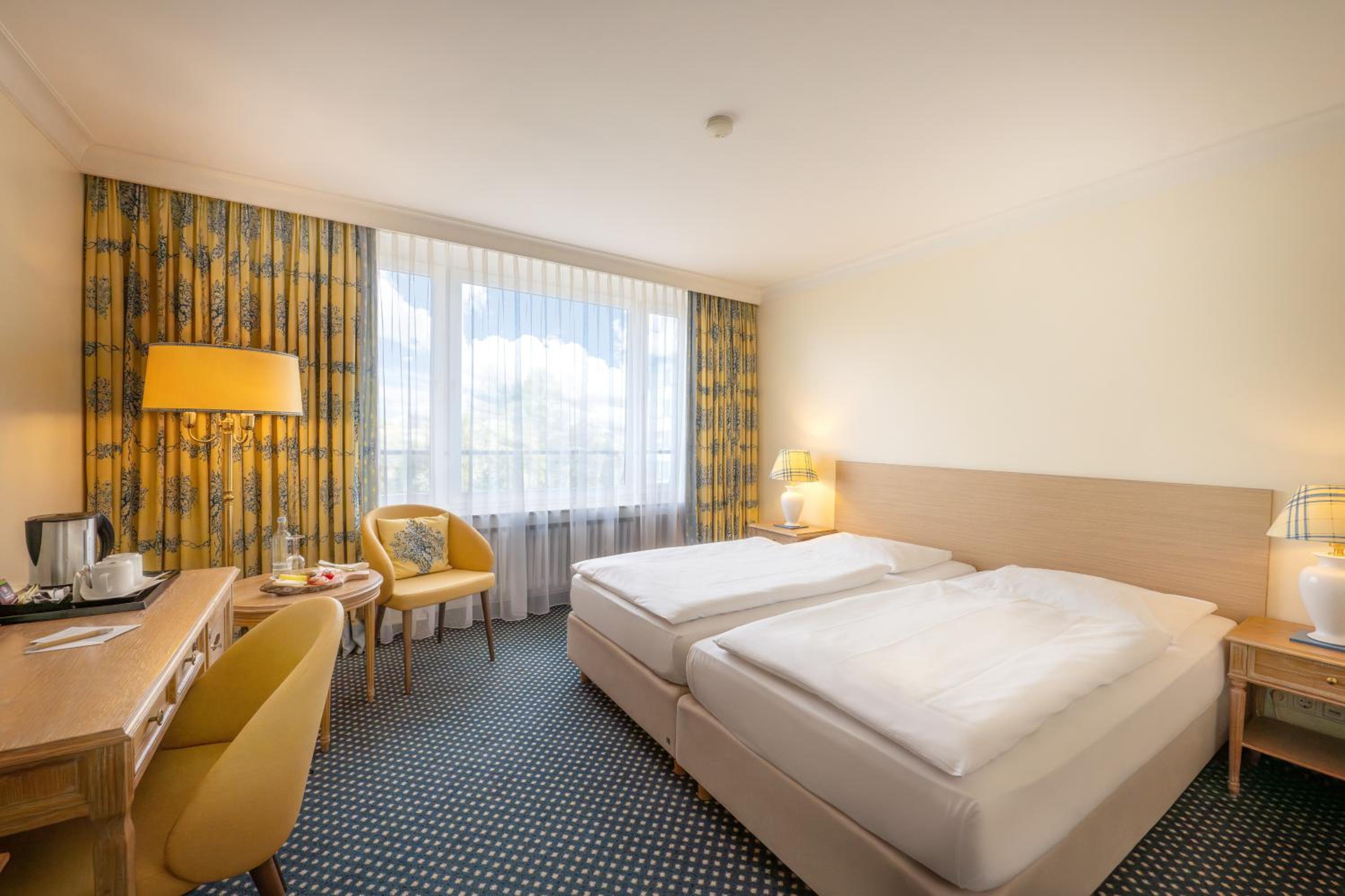 Standard Double Room - Photo 3