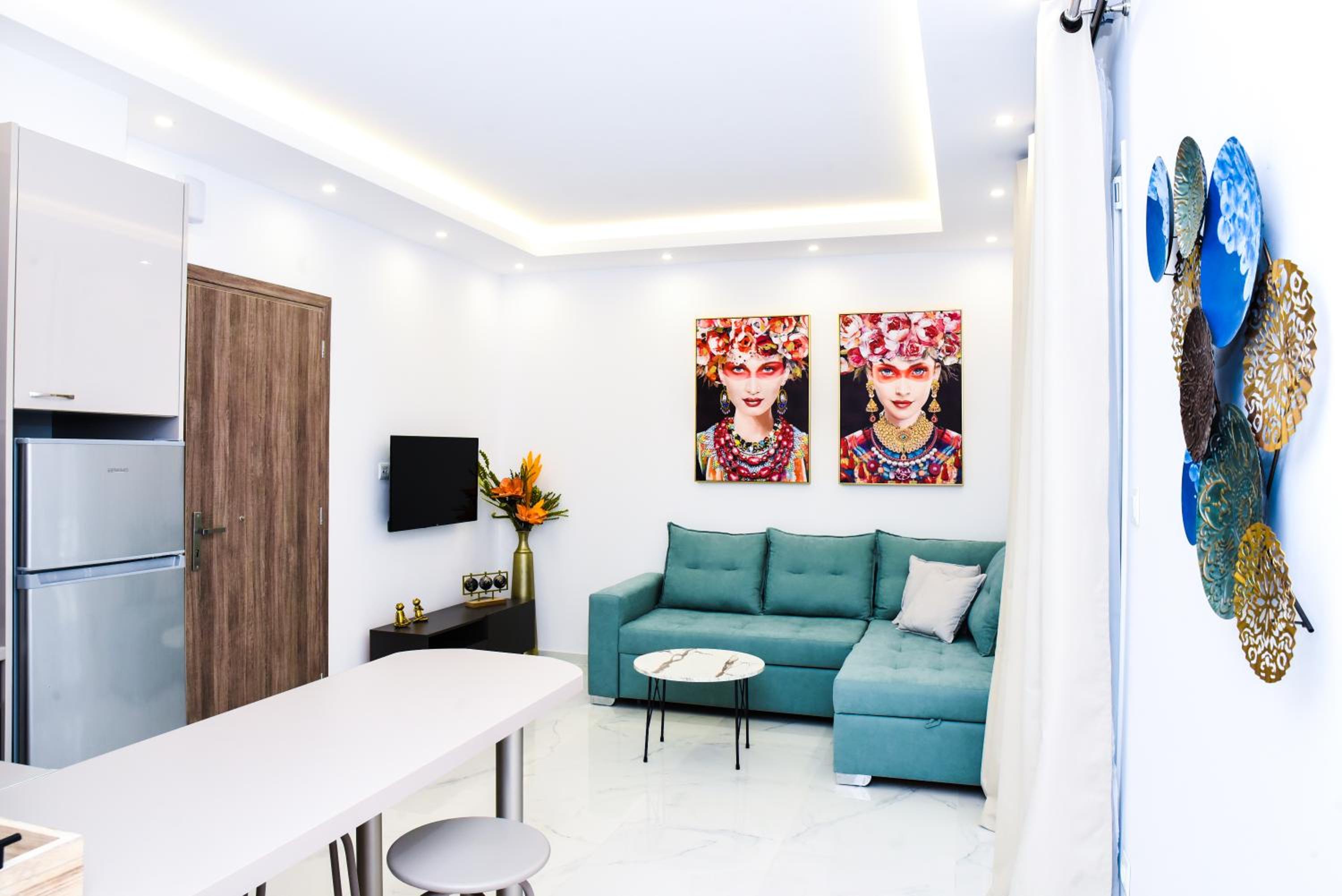 Deluxe Family Room