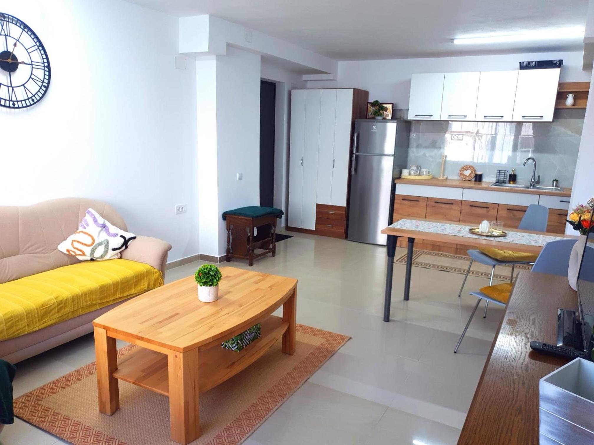 One-Bedroom Apartment photo 2