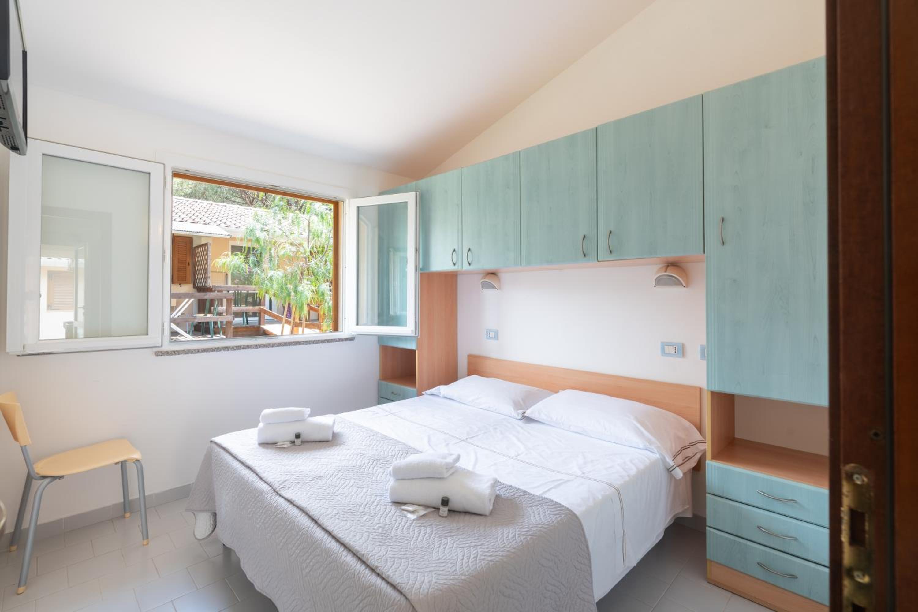 Bungalow with Kitchenette