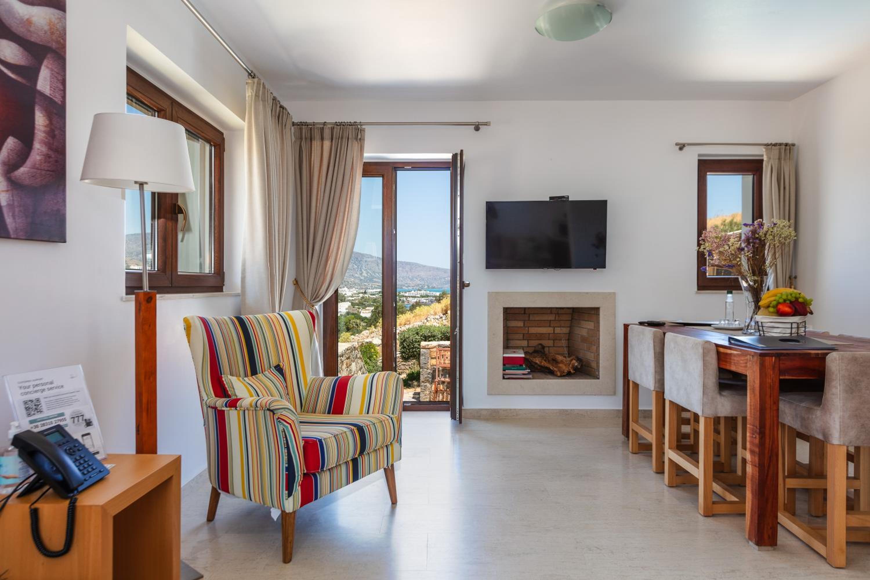 Three-Bedroom Villa photo 3