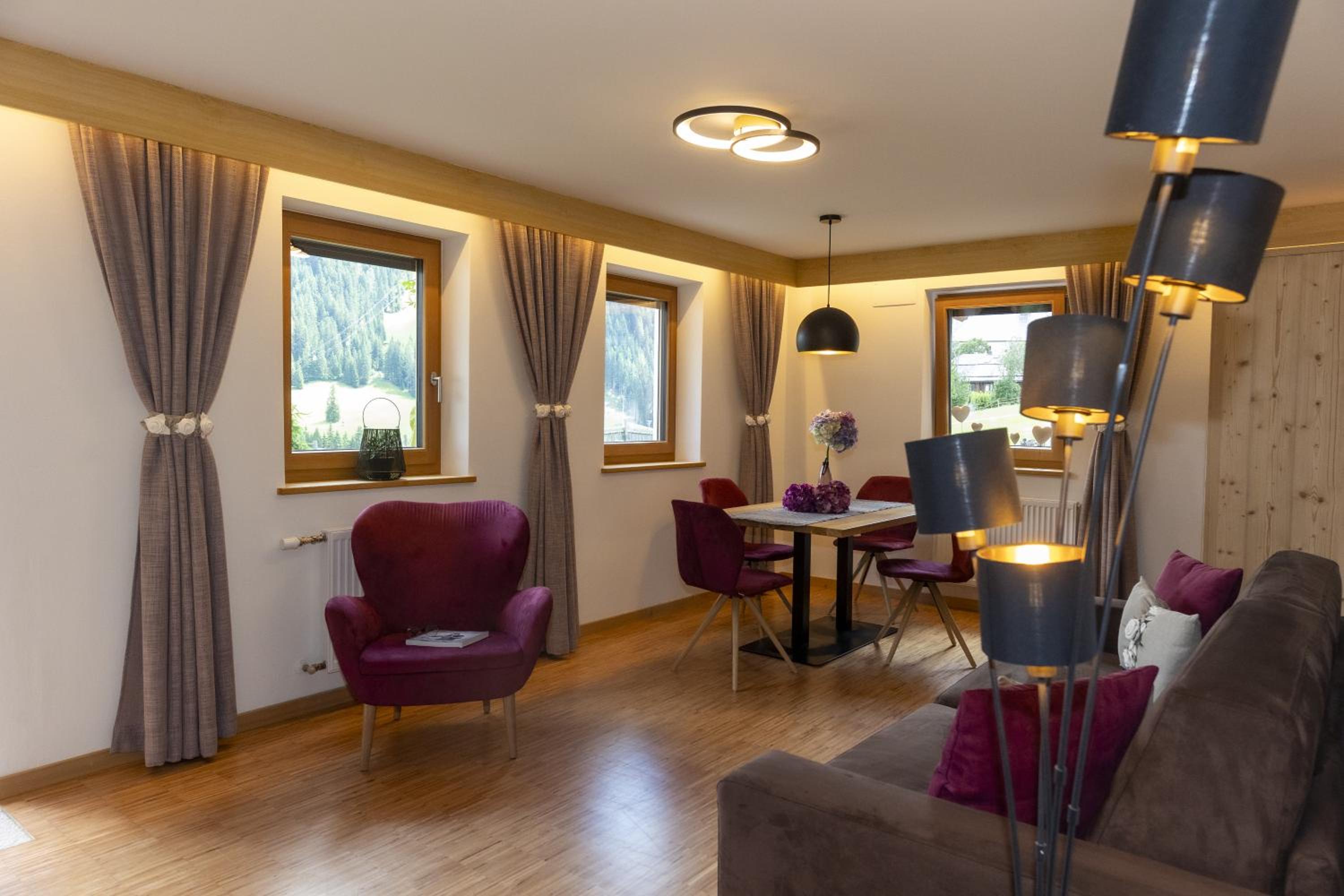 One-Bedroom Apartment (4 Adults) photo 2