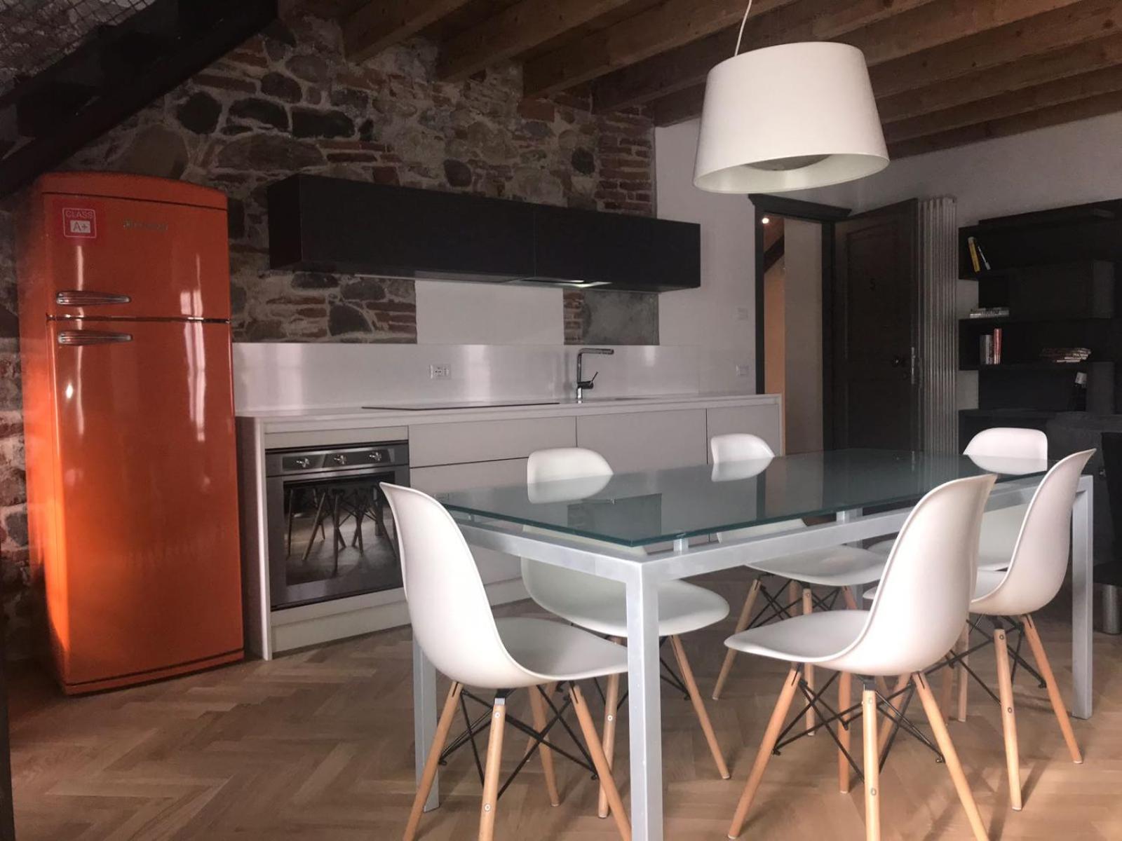 Apartment - Split Level - Photo 6