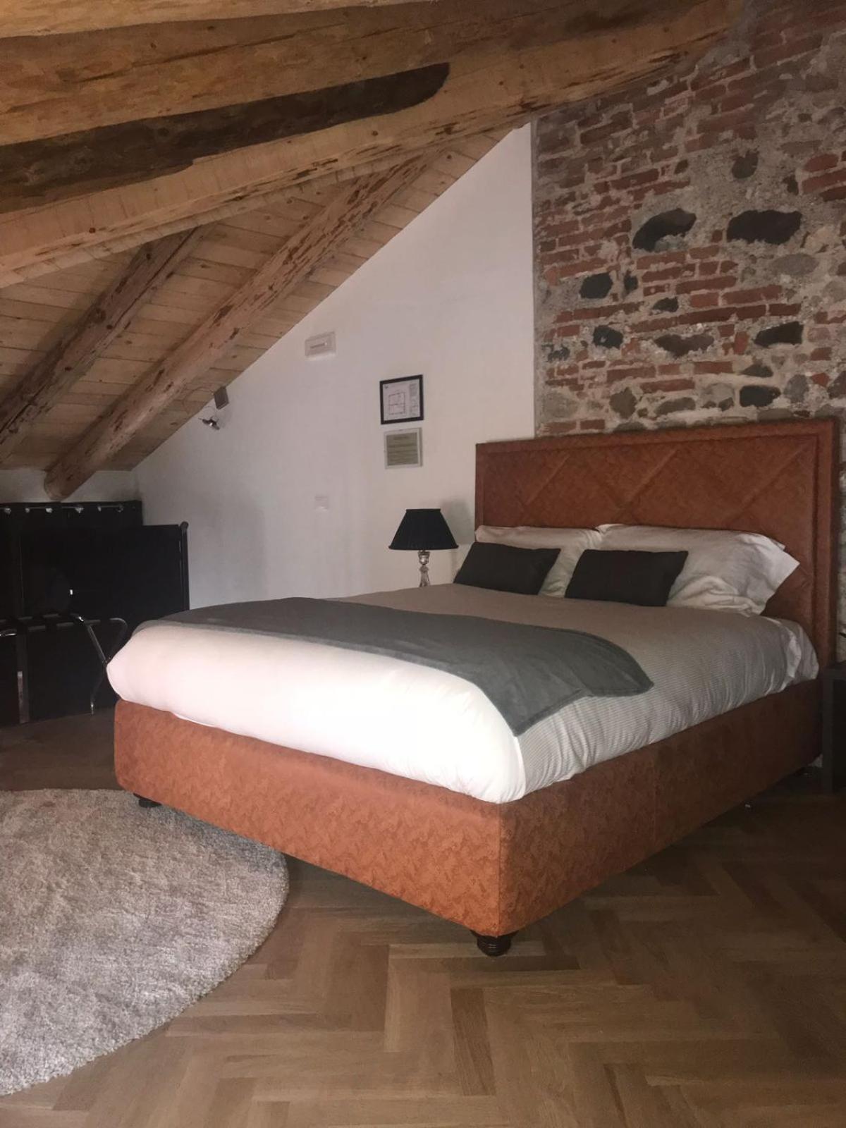 Apartment - Split Level - Photo 8