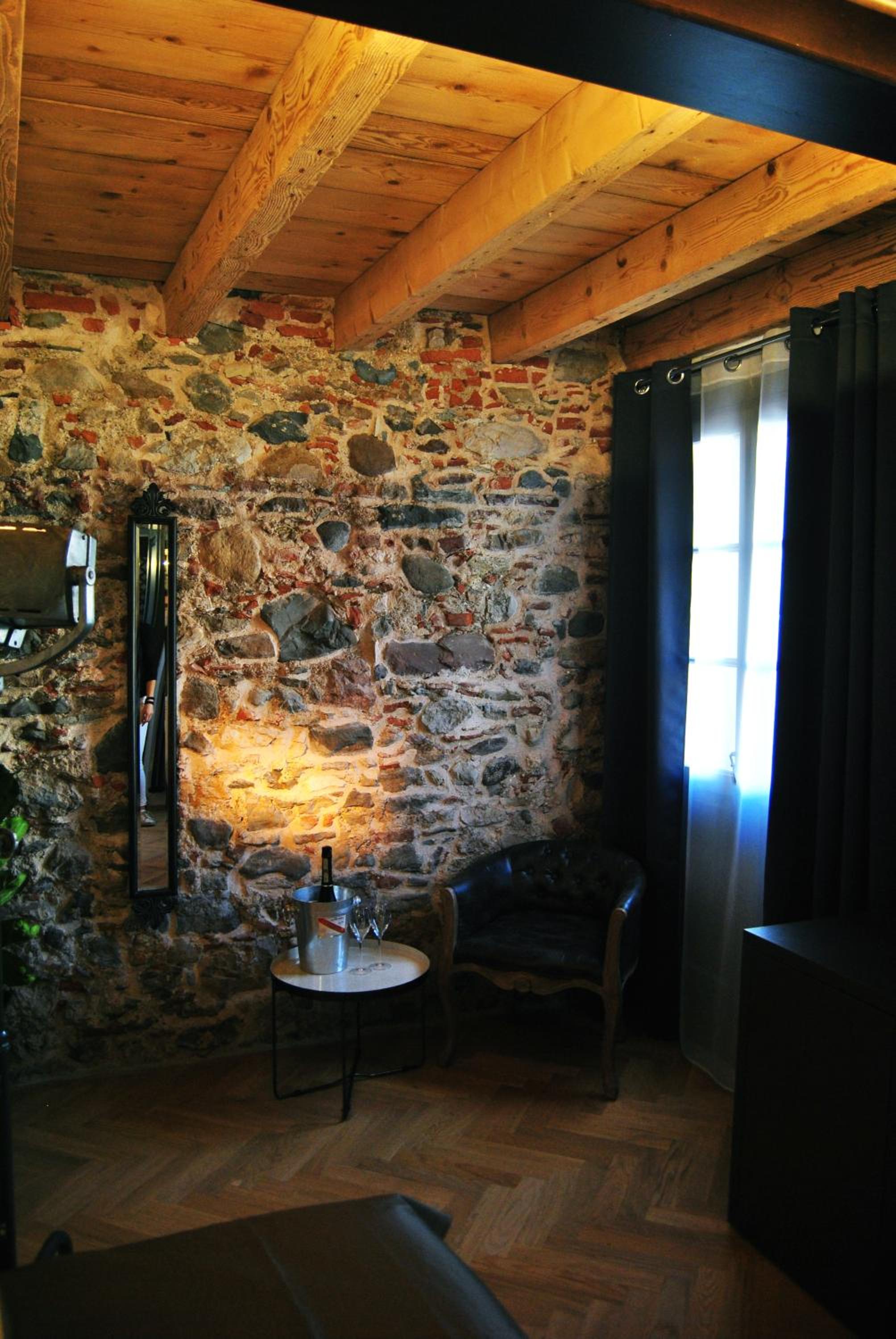 Double Room - Photo 4