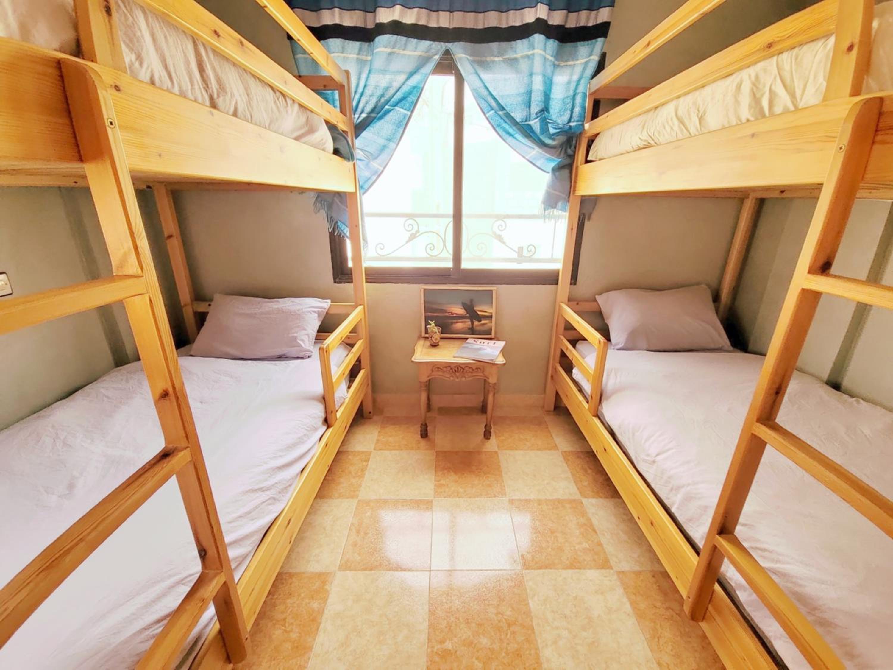 Bed in 4-Bed Mixed Dormitory Room photo 2