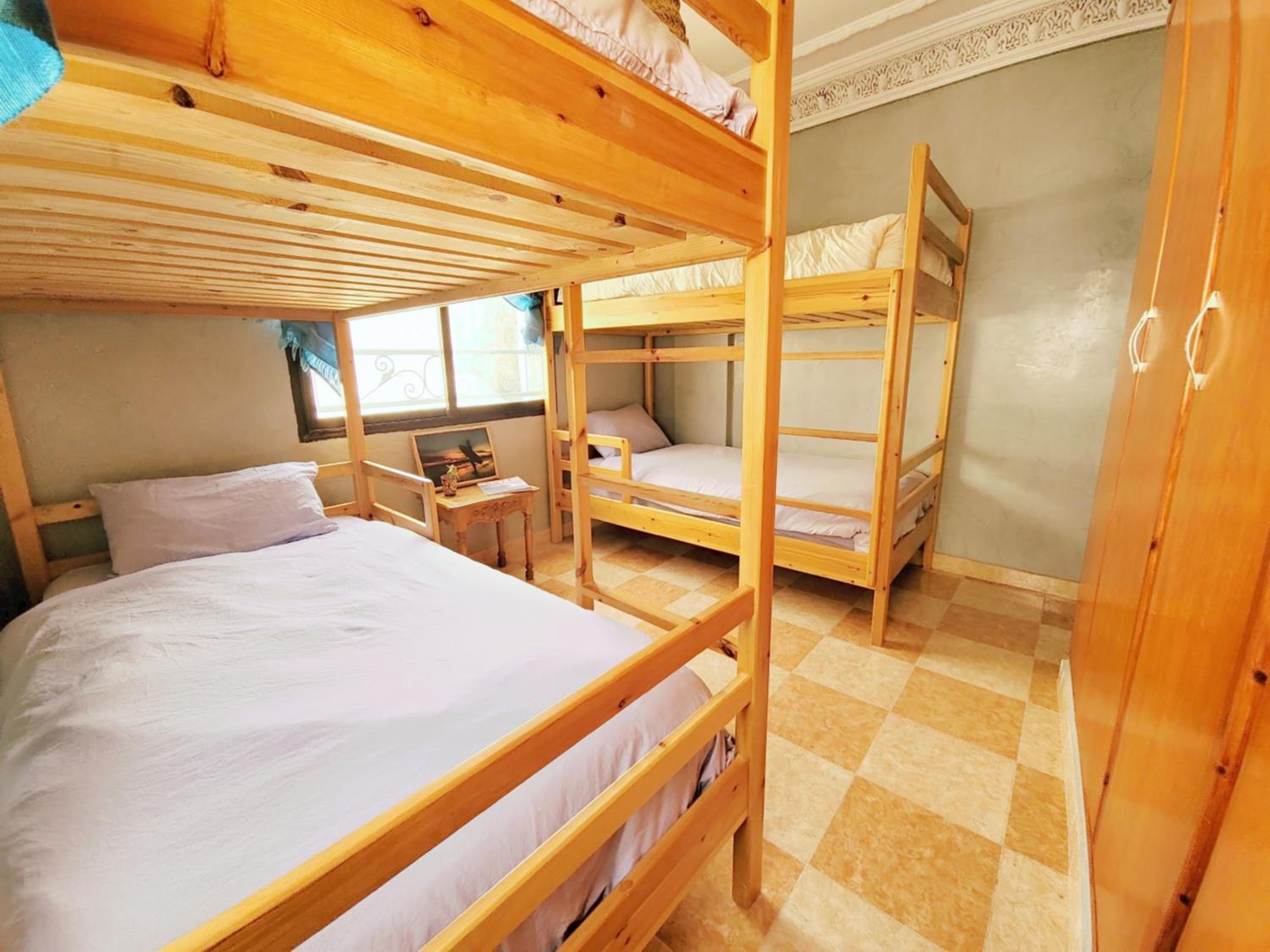 Bed in 4-Bed Mixed Dormitory Room photo 3