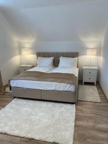 Two-Bedroom Apartment - Elm - Family
