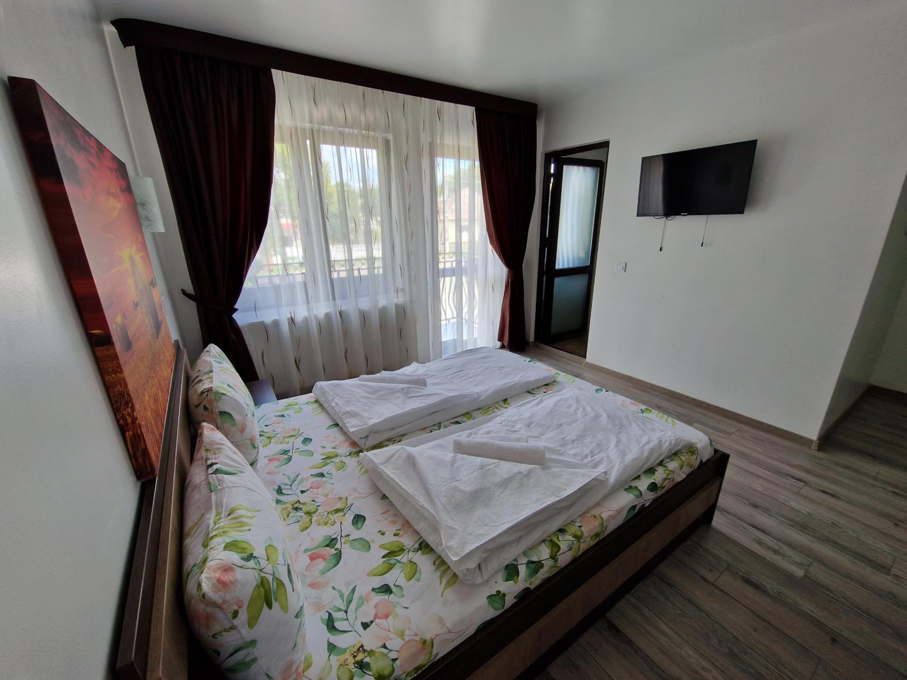 Double Room with Private Bathroom photo 1