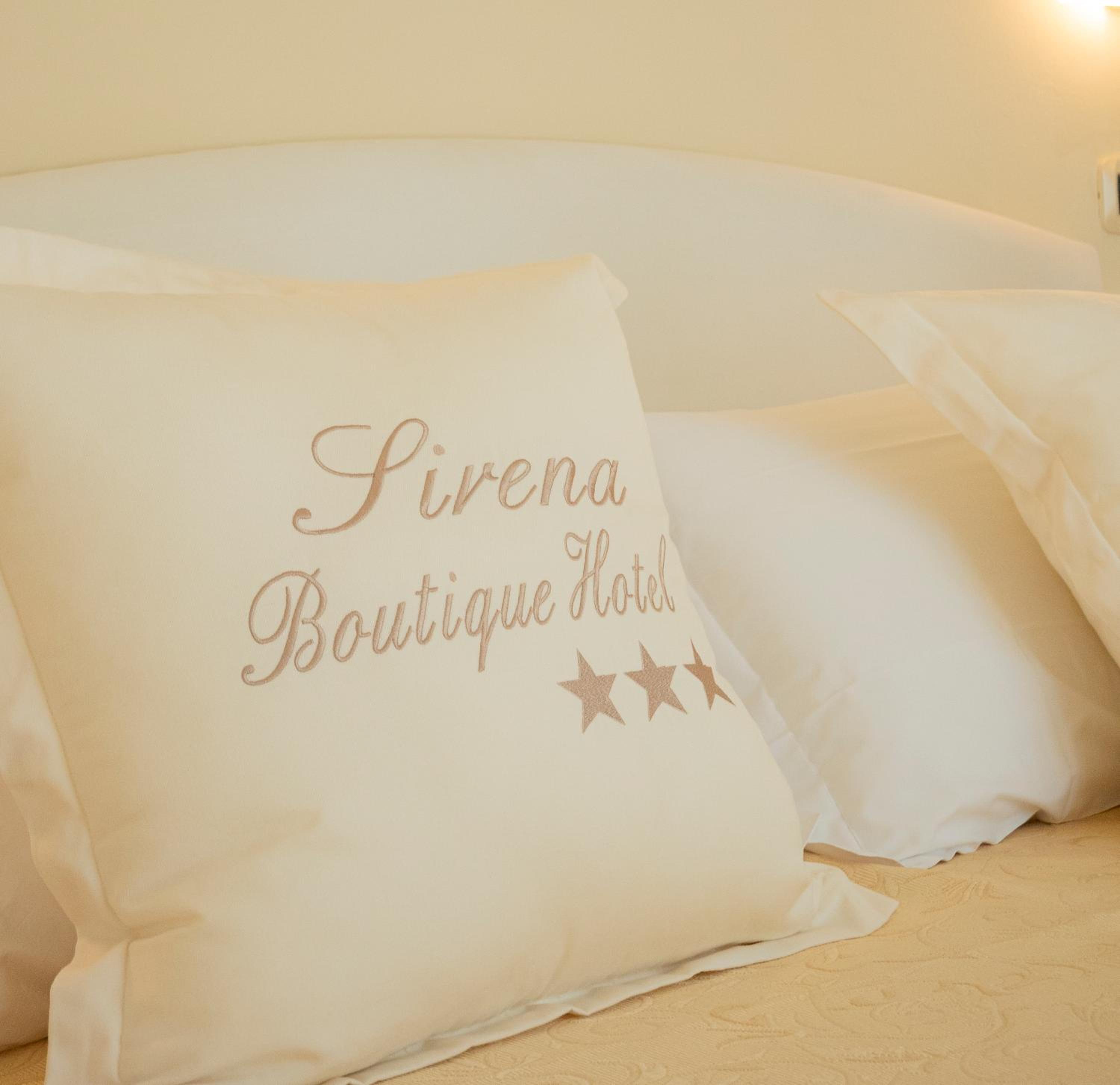 Superior Double or Twin Room - Photo 10