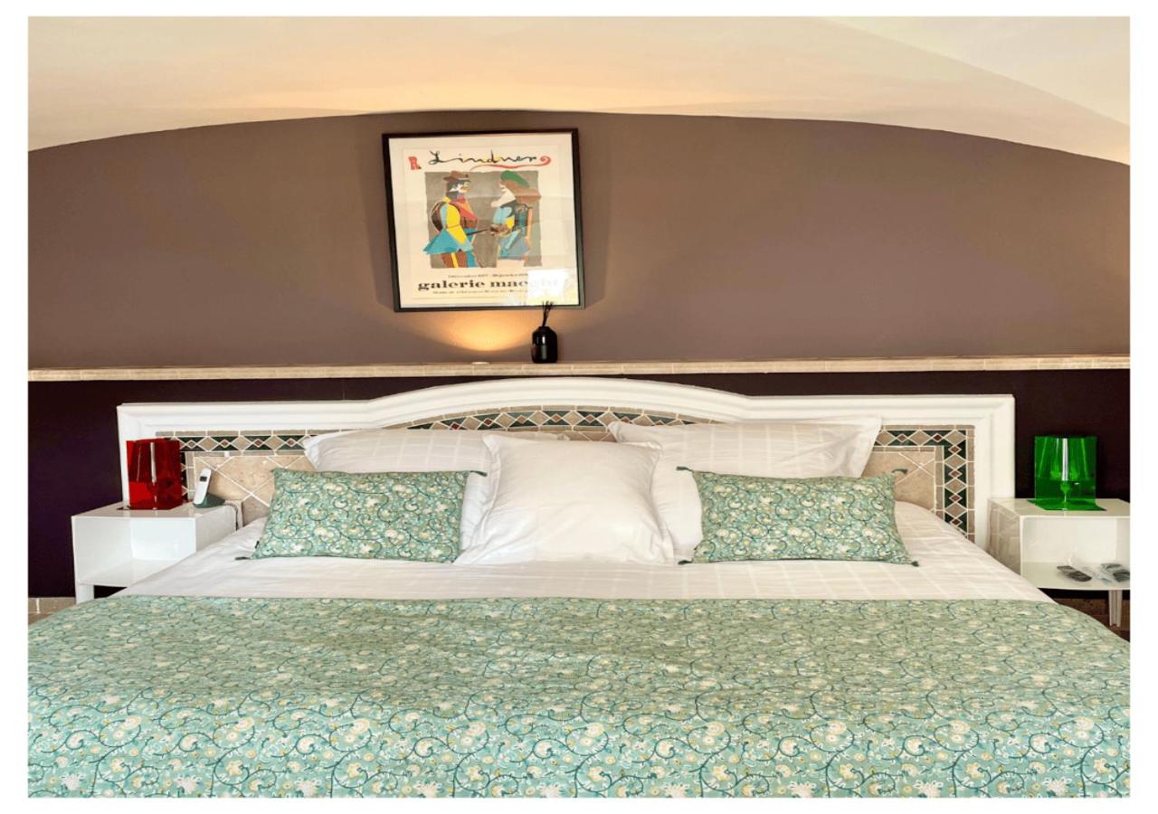 Romantic Suite with Jacuzzi