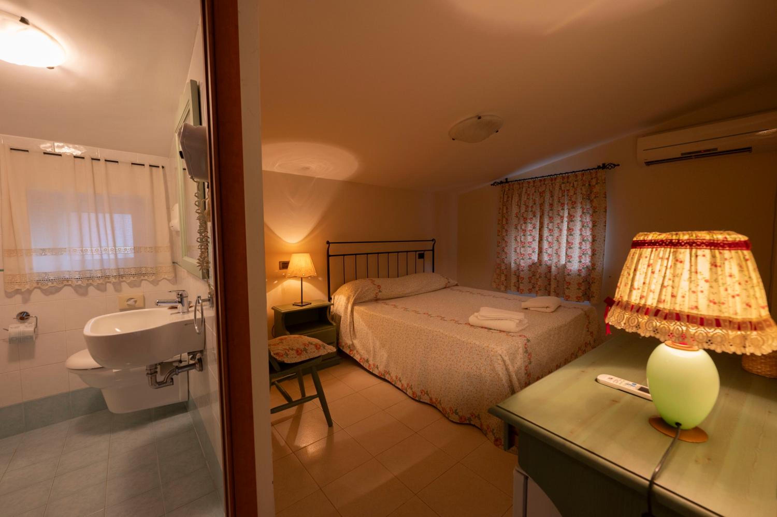 Double Room photo 3