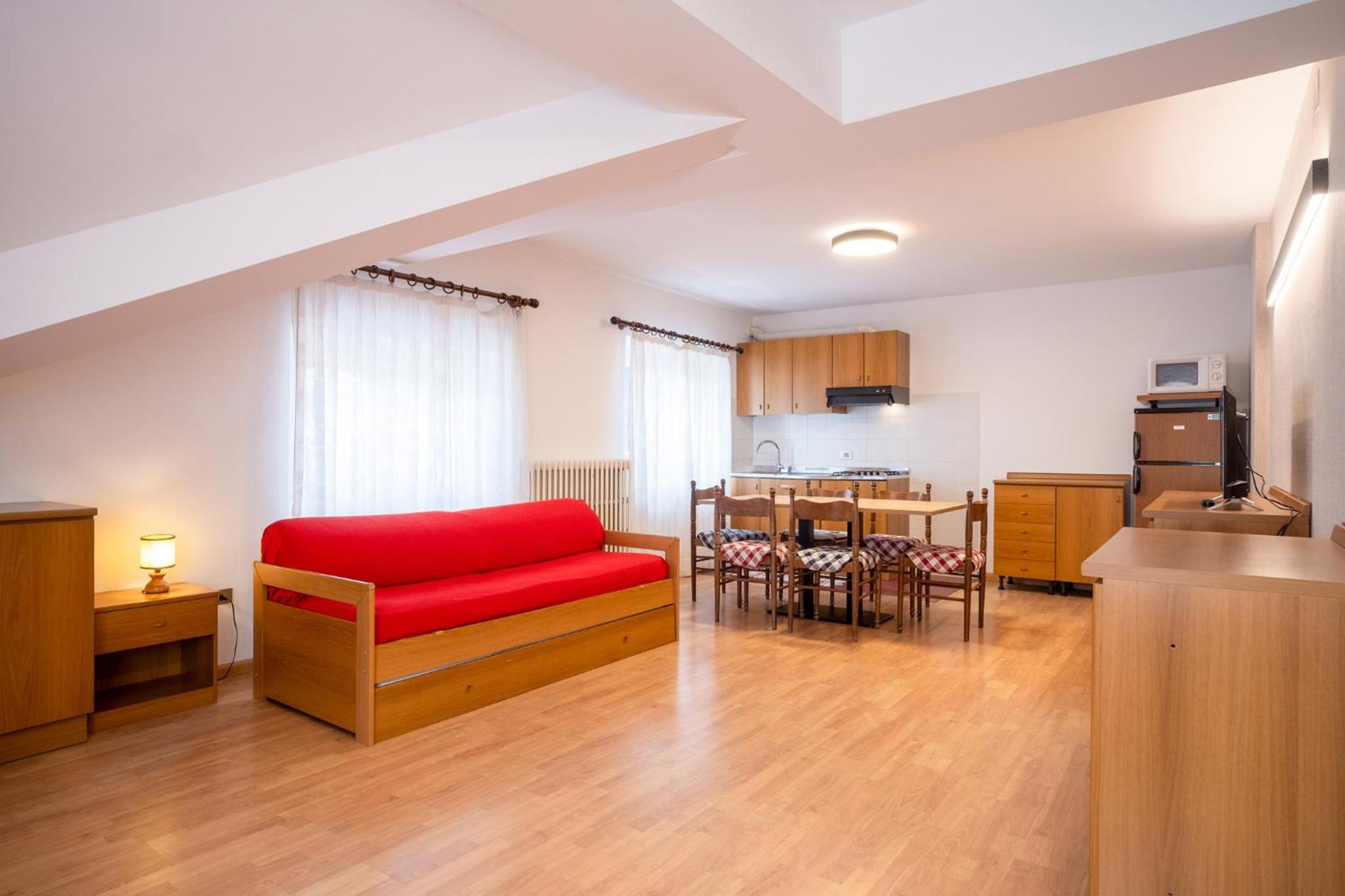 One-Bedroom Apartment photo 1