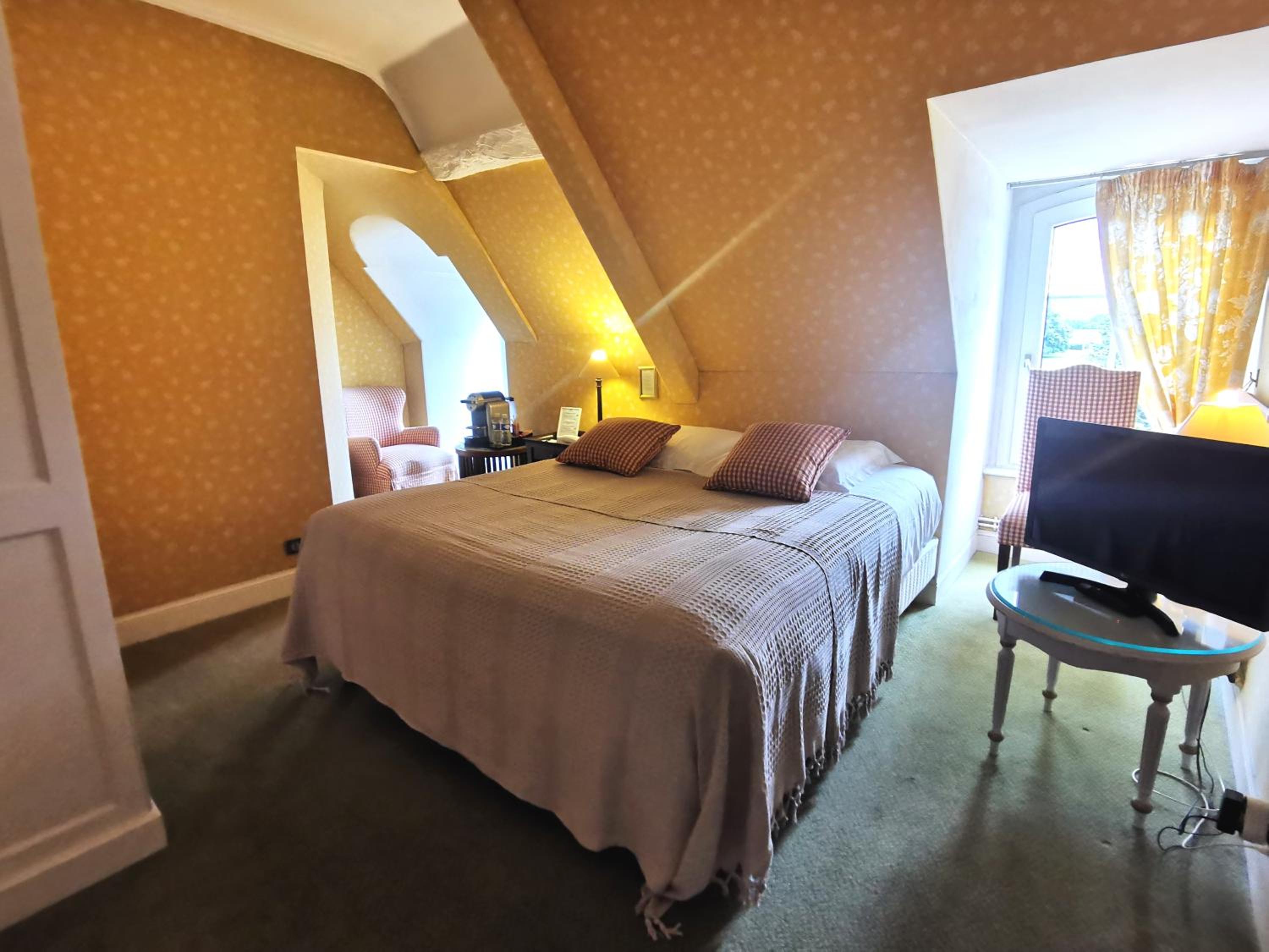 Small Double Room - Photo 2