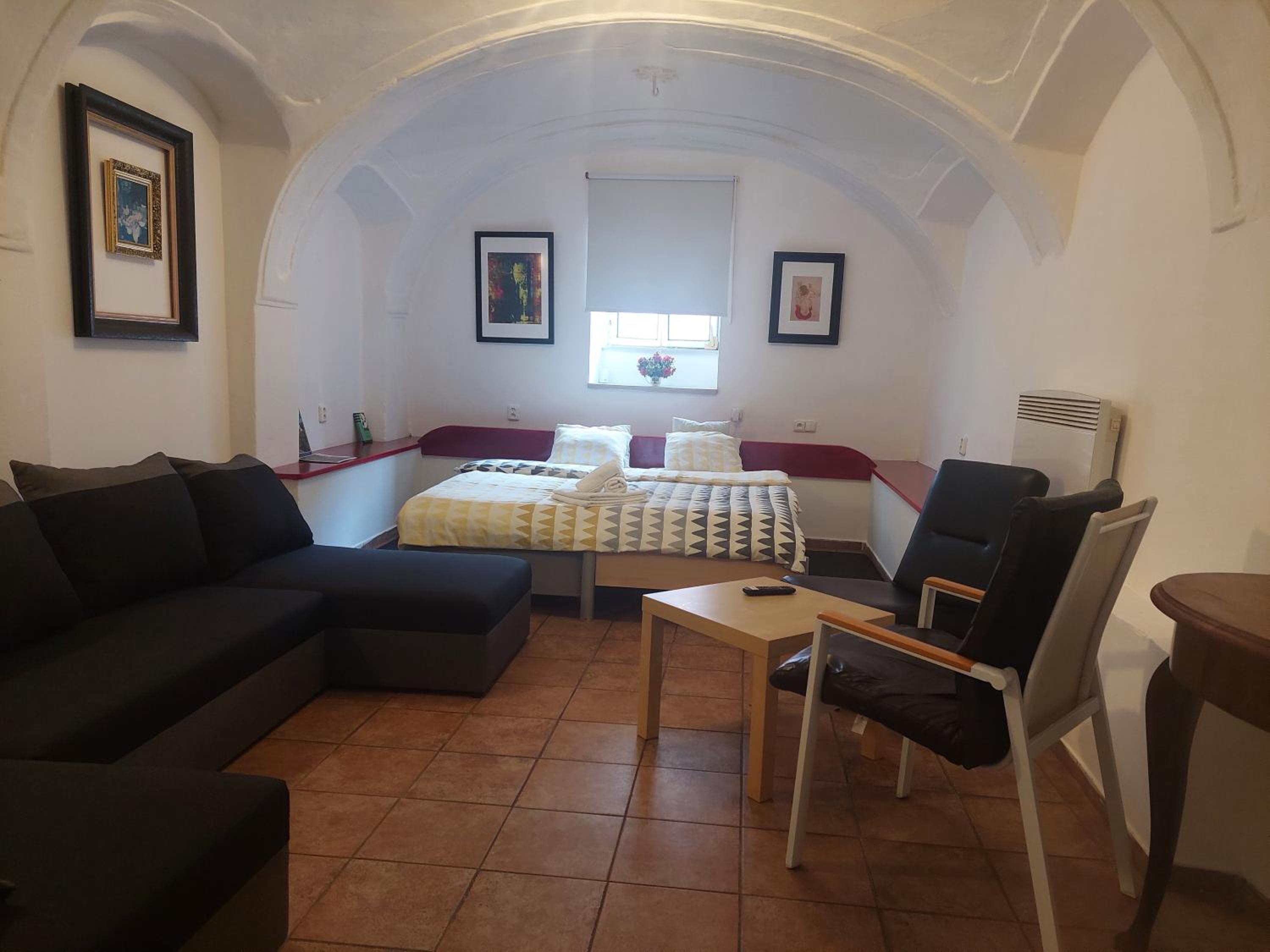 Apartment photo 1