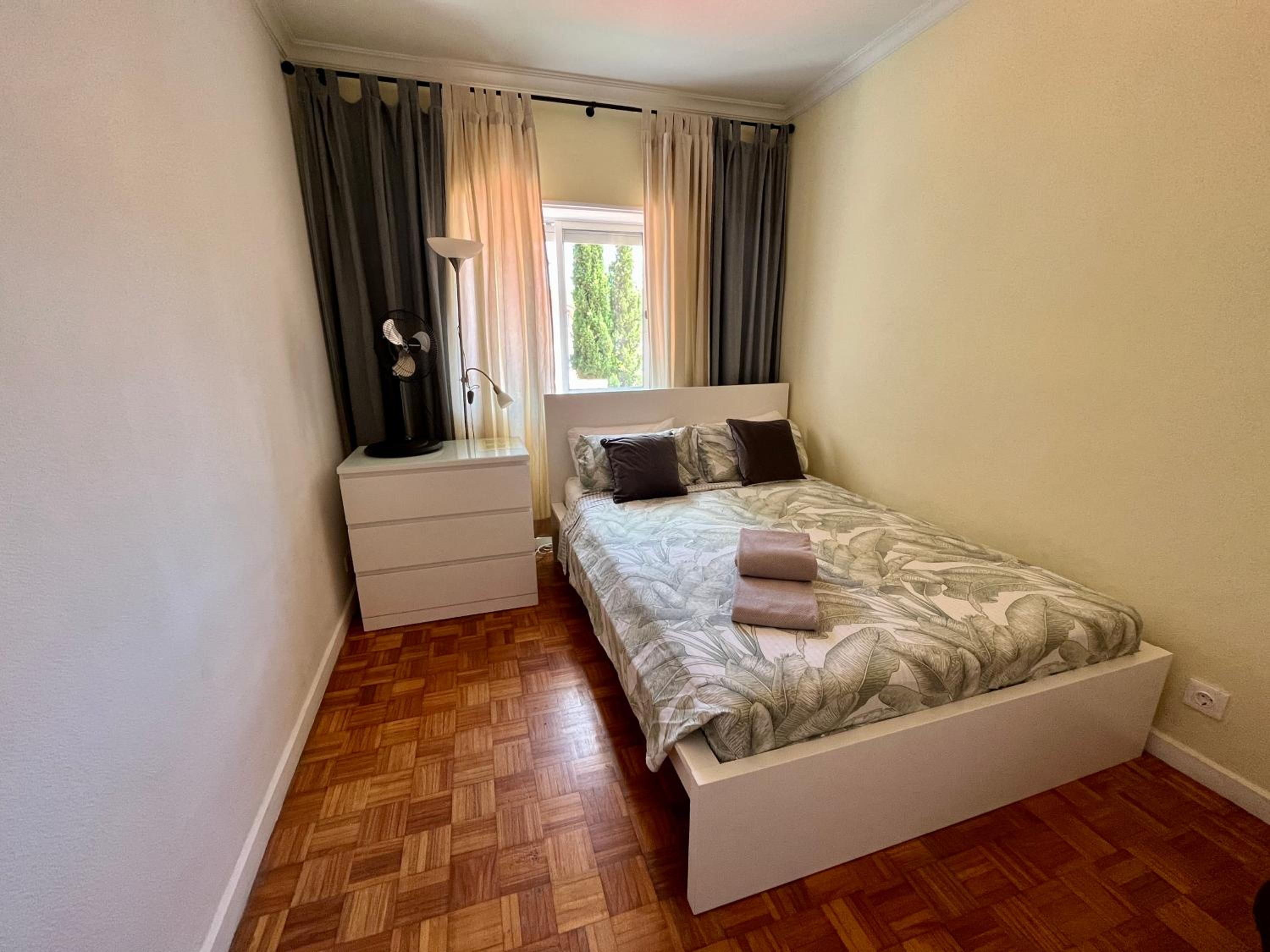 Double Room with Shared Bathroom photo 1