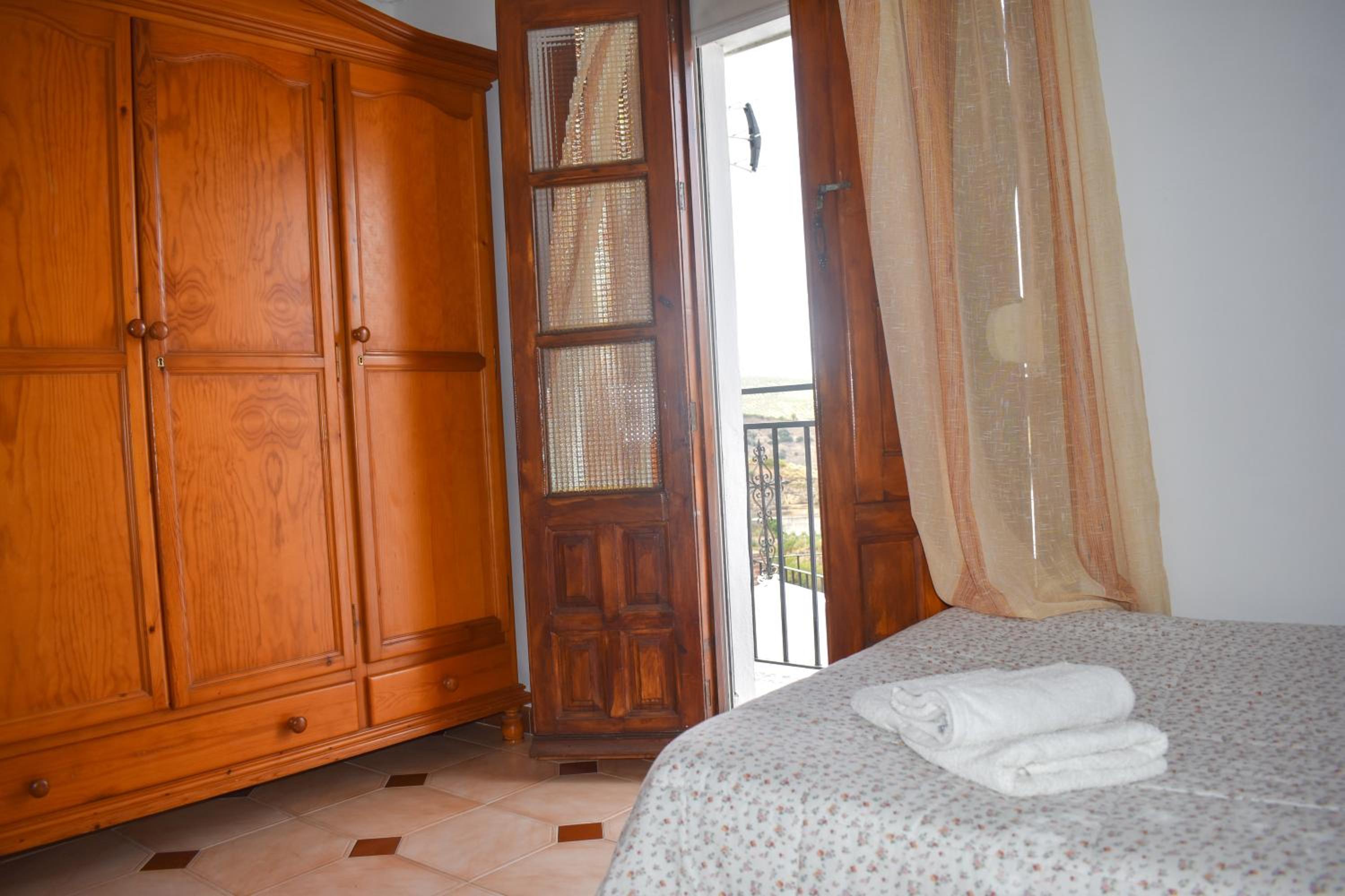 Four-Bedroom House - Photo 8