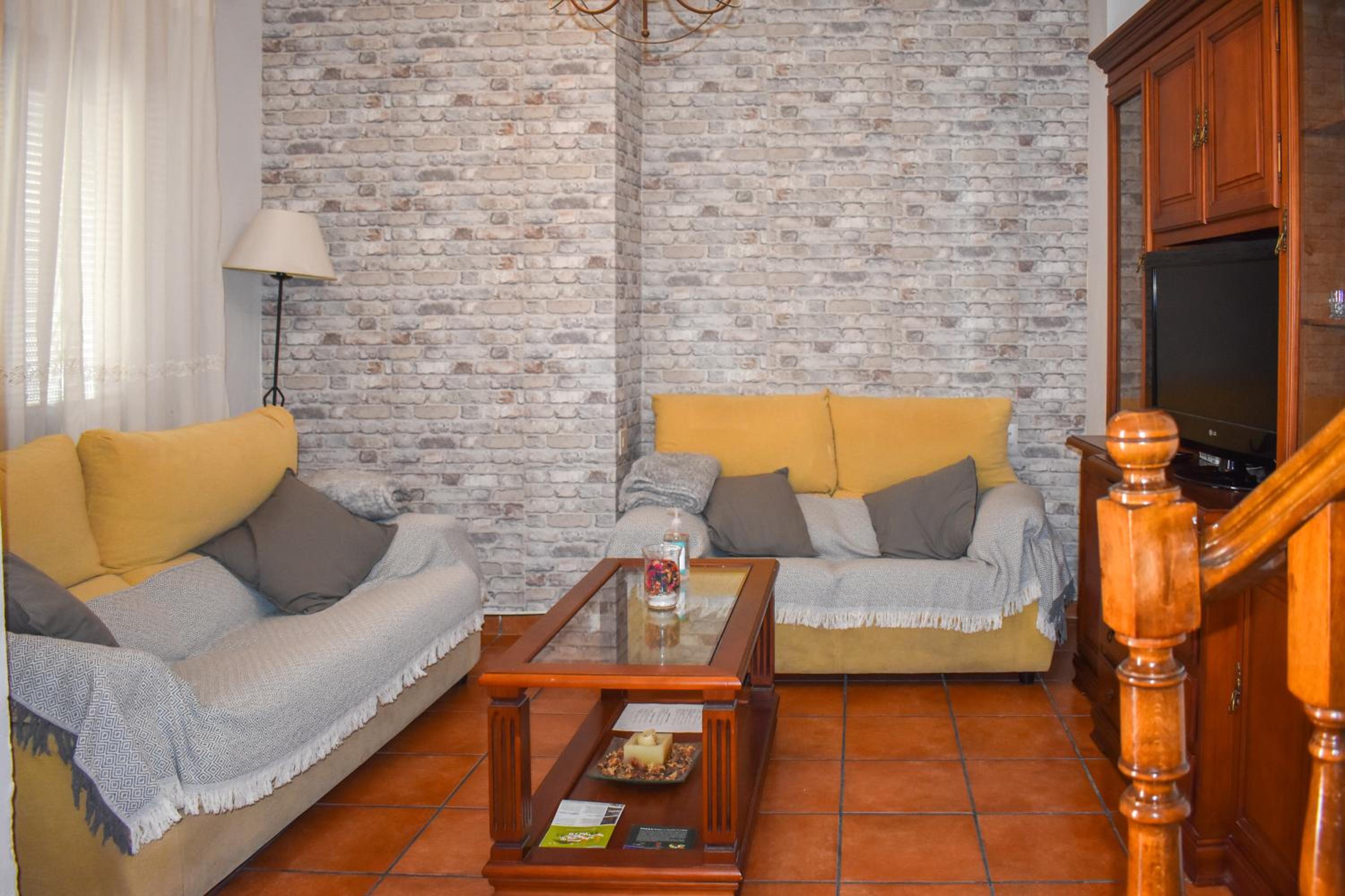 Four-Bedroom House - Photo 18