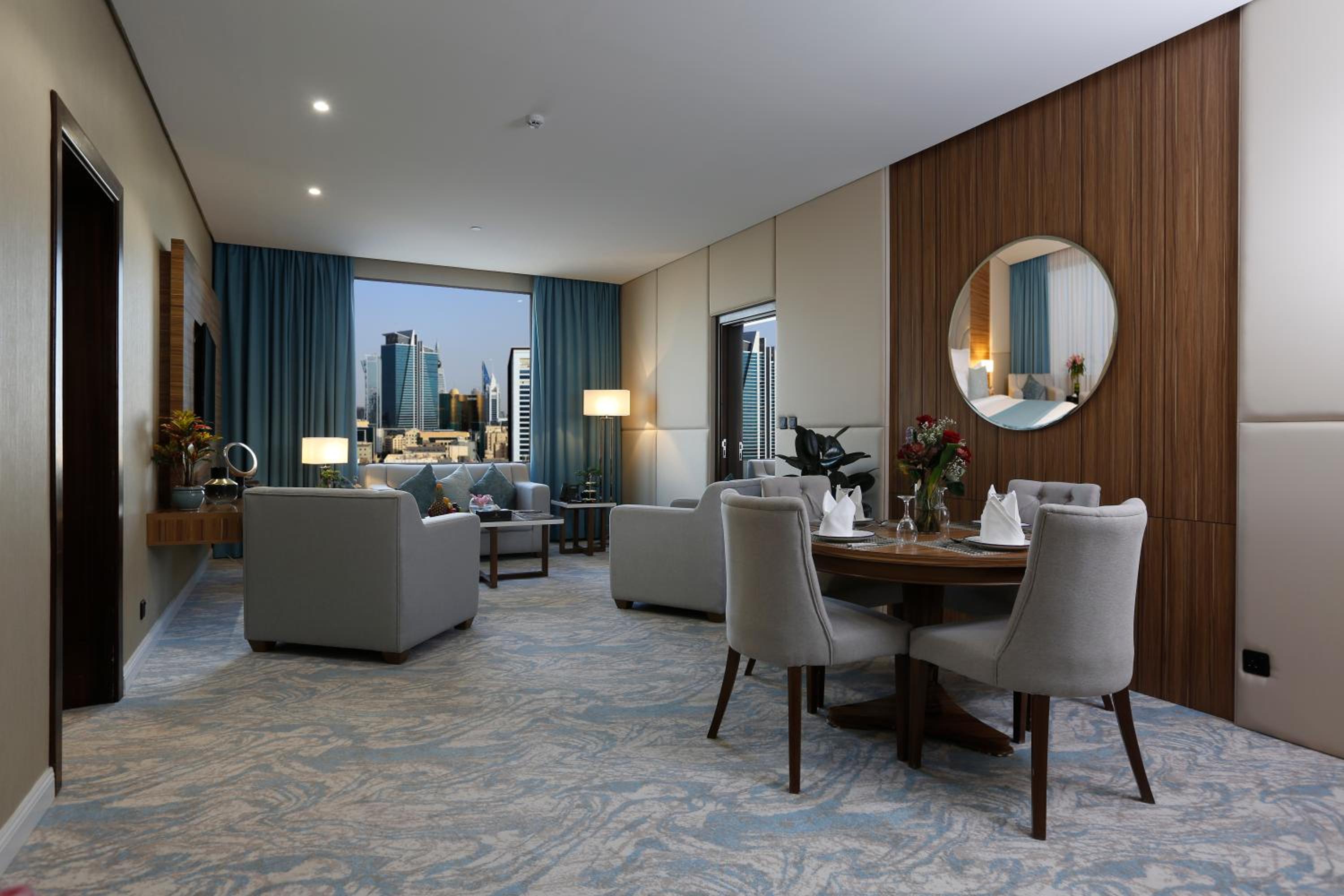 Executive Suite thumbnail 5