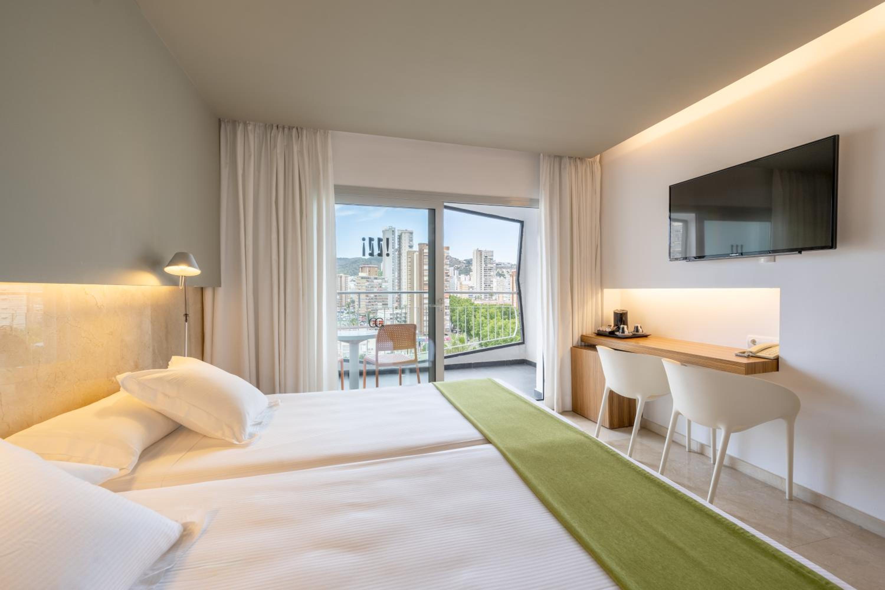 Classic Room with Terrace - Photo 3