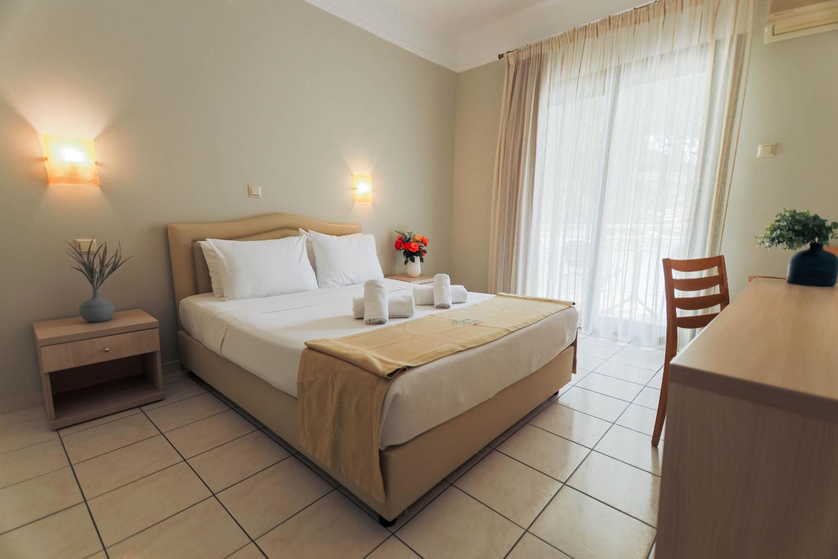 Double Room with Sea View photo 1