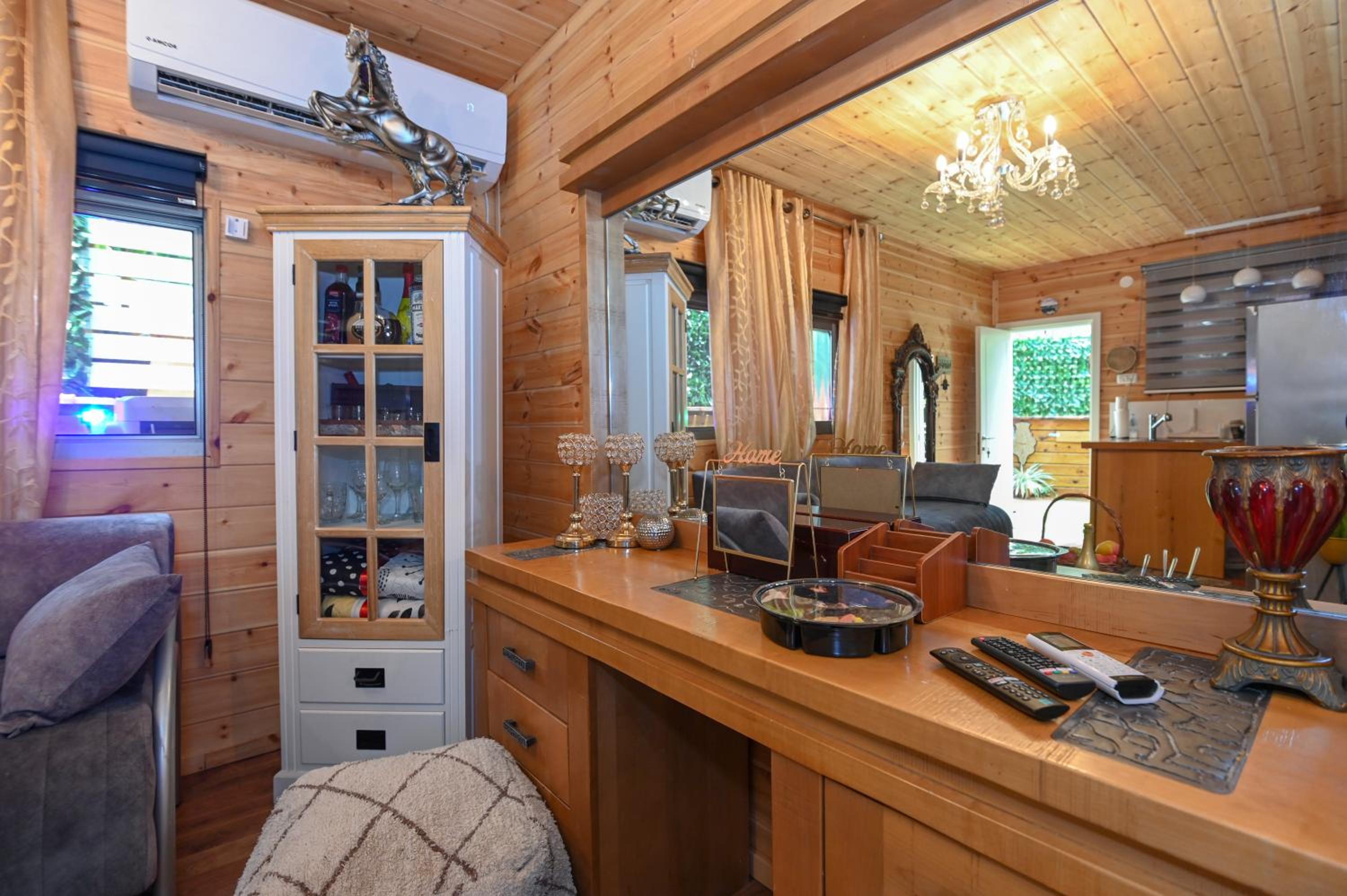 Suite with Spa Bath - Photo 6