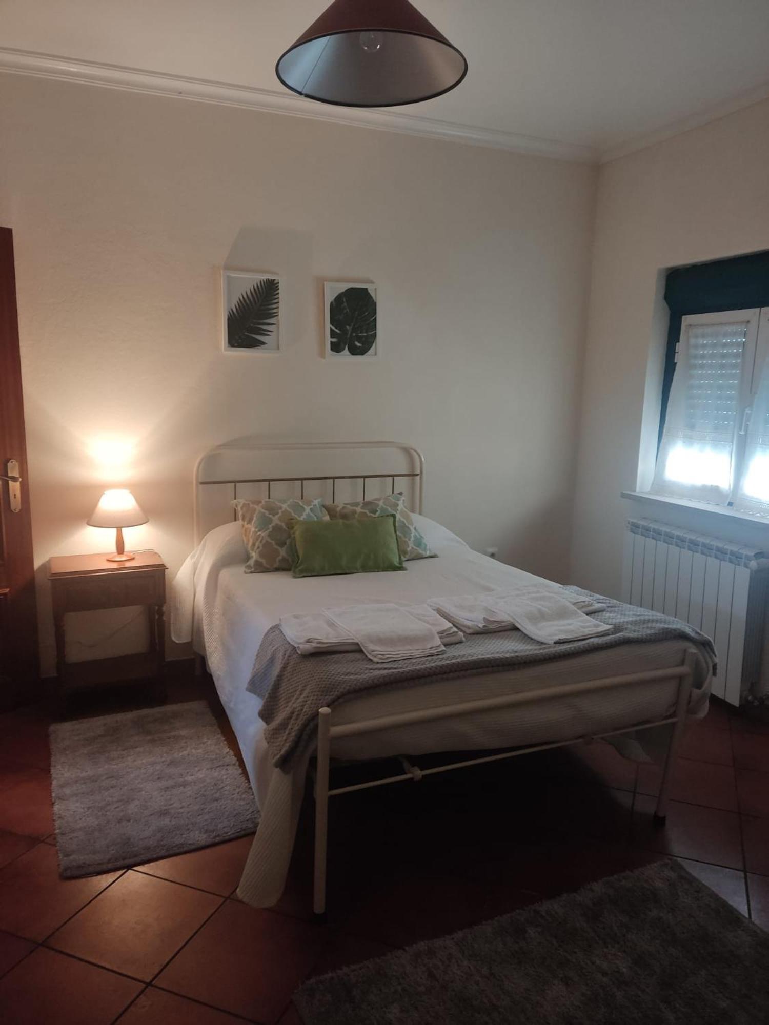 Five-Bedroom House photo 1